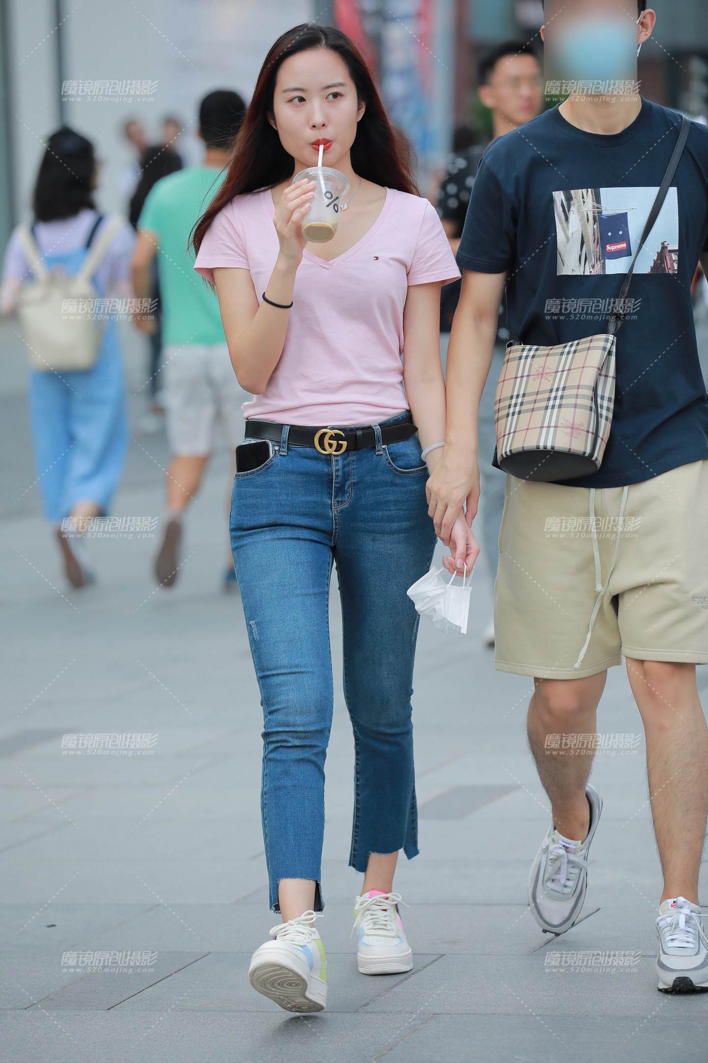图片[1]-紧牛女友-街拍流行馆