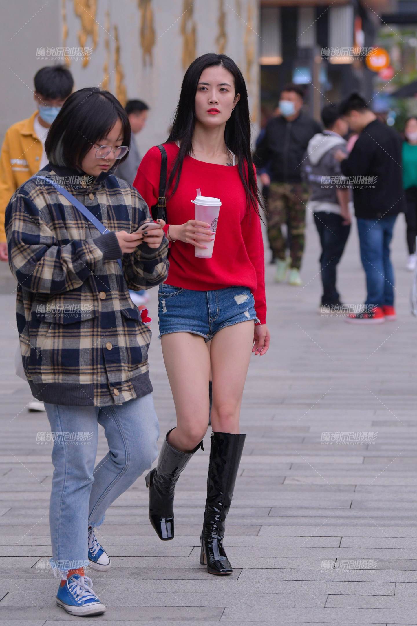 图片[4]-美腿热裤YY-街拍流行馆