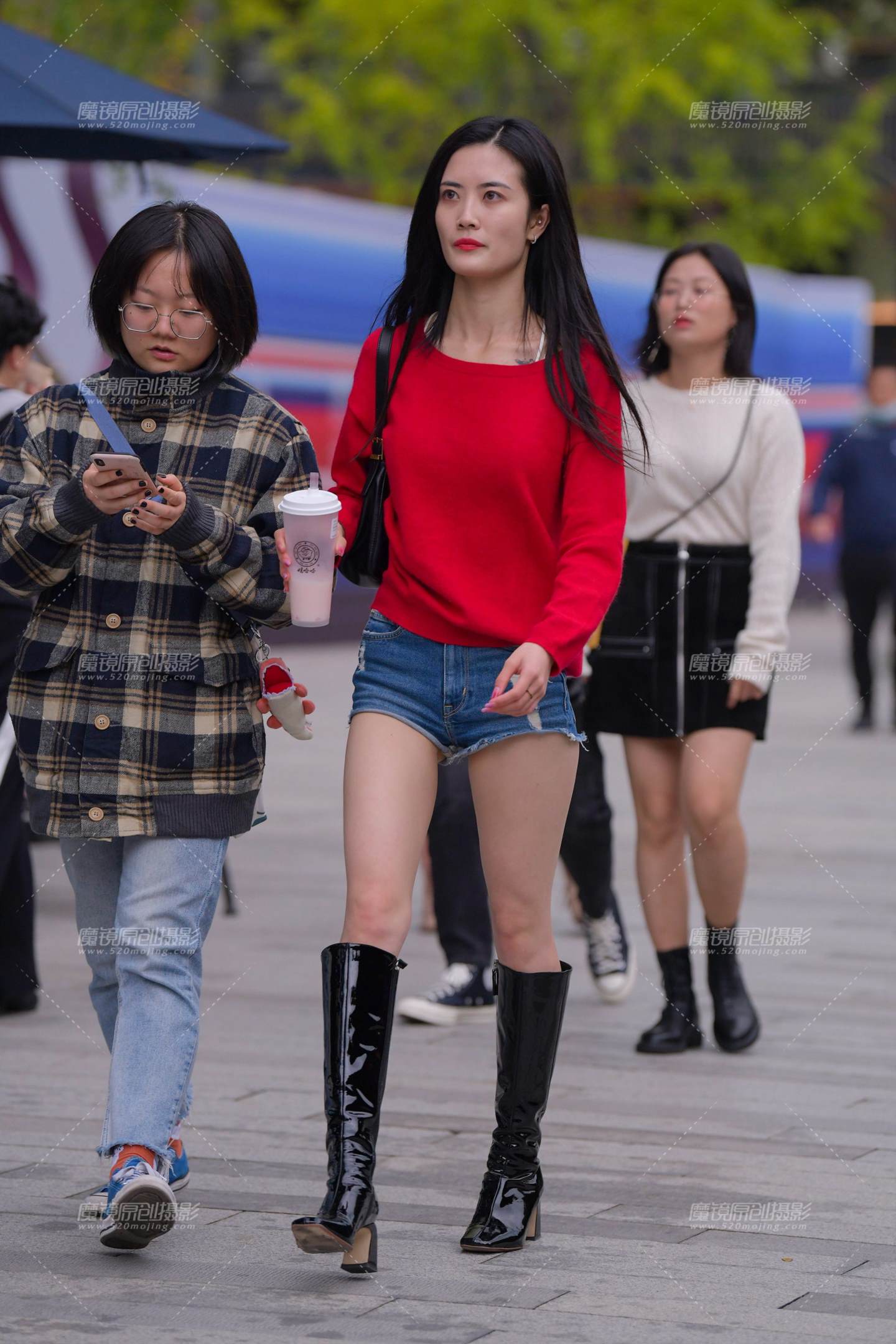 图片[5]-美腿热裤YY-街拍流行馆