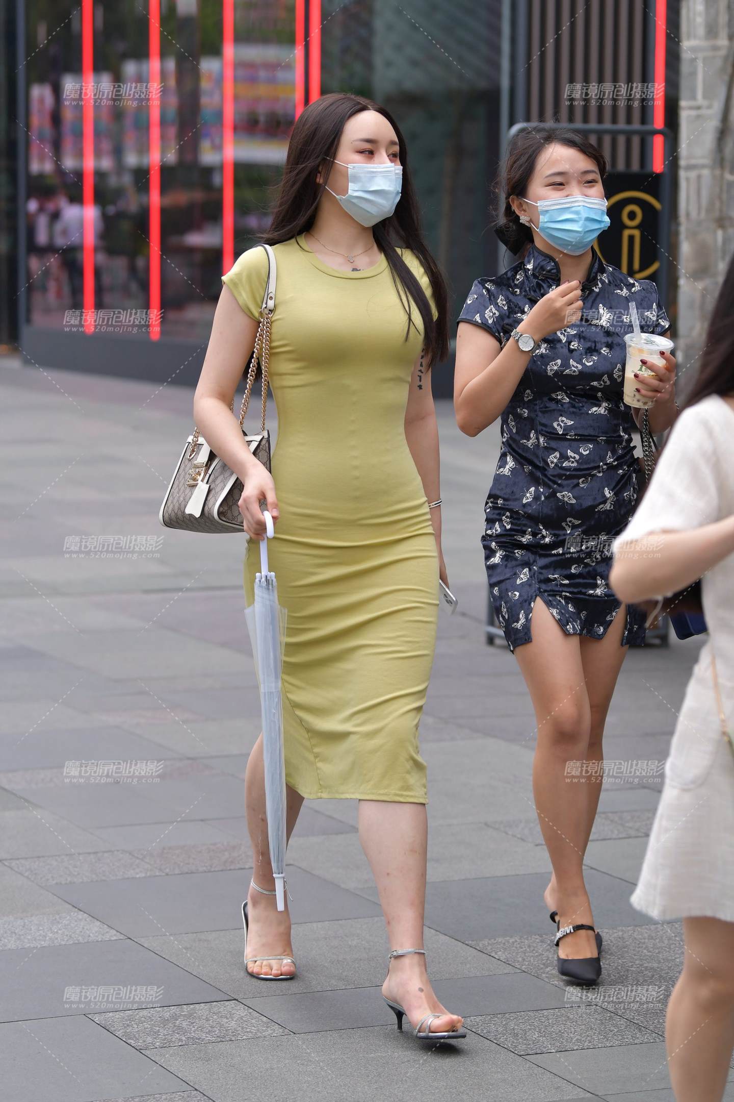 图片[1]-性感开叉修身裙~-街拍流行馆