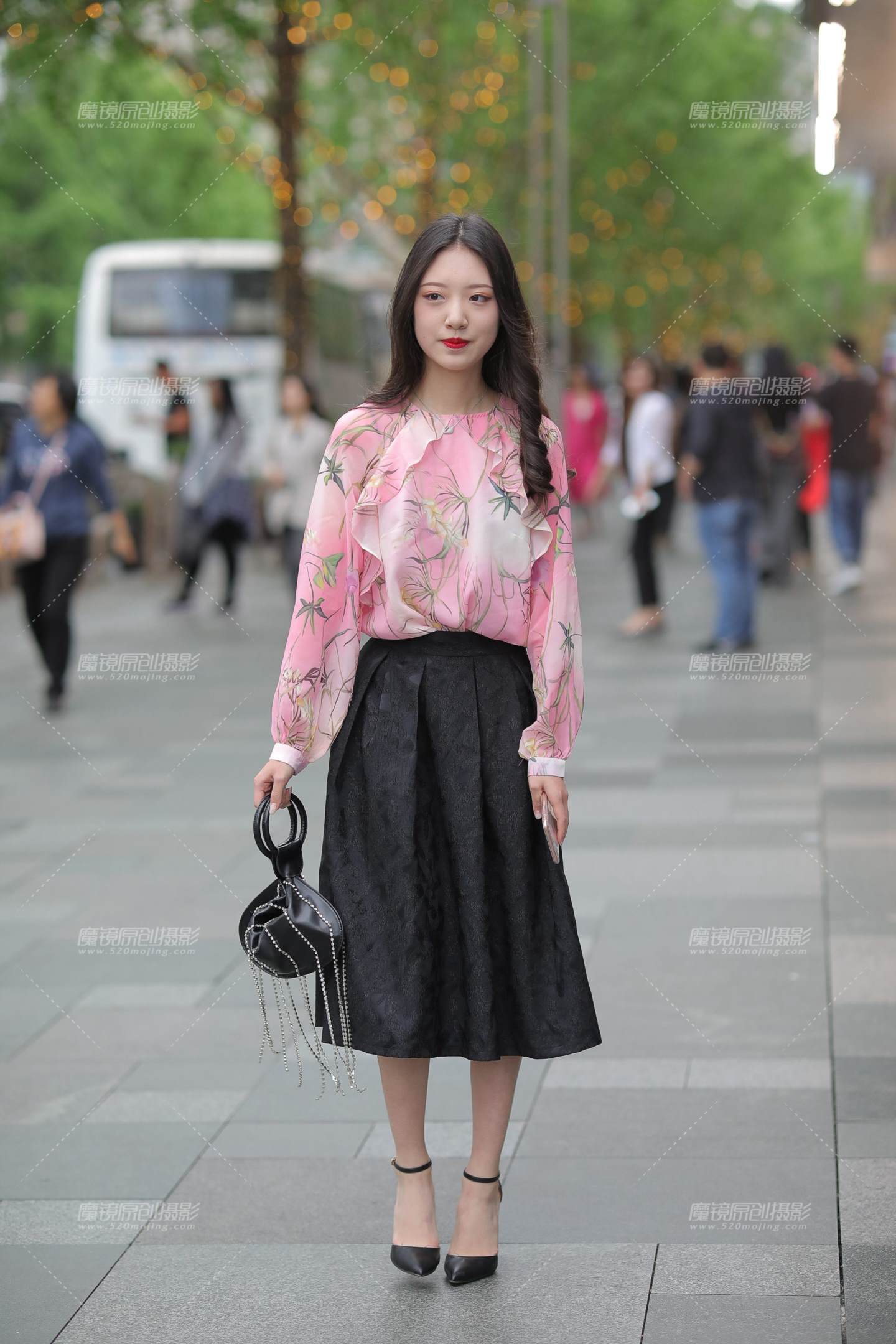 图片[3]-玲珑小美女-街拍流行馆