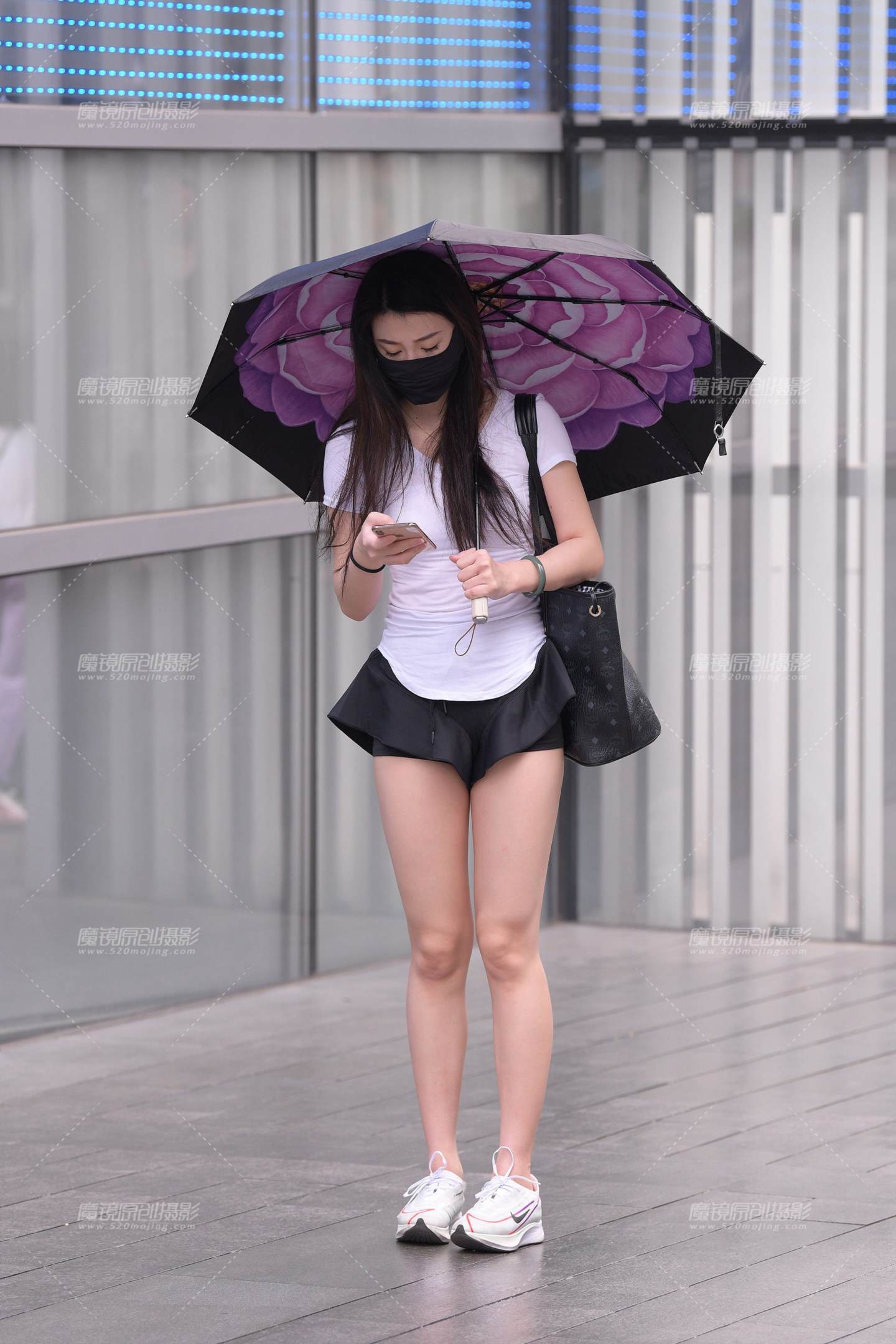 图片[3]-运动短裤，大白腿美眉-街拍流行馆