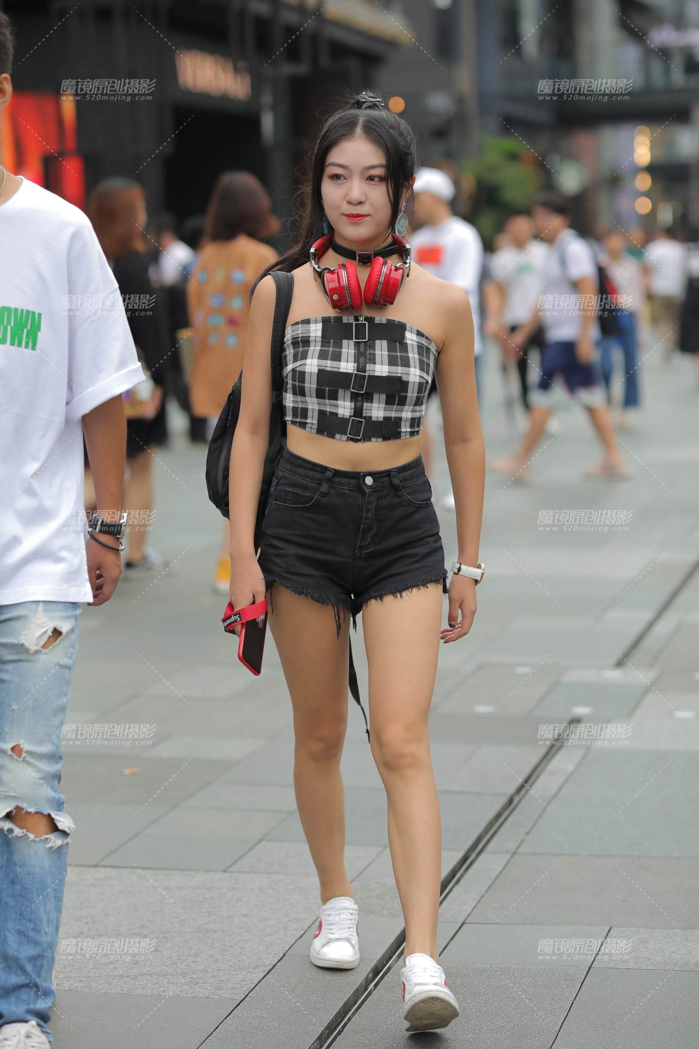 图片[5]-热裤女孩-街拍流行馆