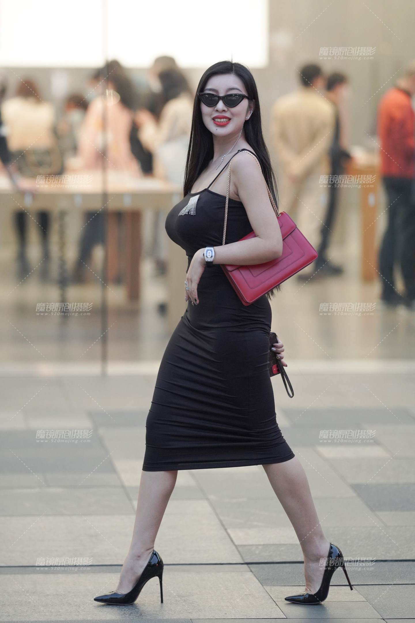 图片[1]-魅女人-街拍流行馆