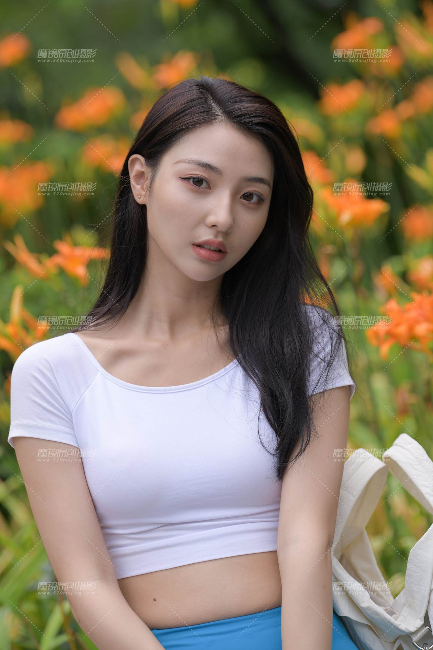 图片[5]-蓝色瑜伽裤美女-街拍流行馆