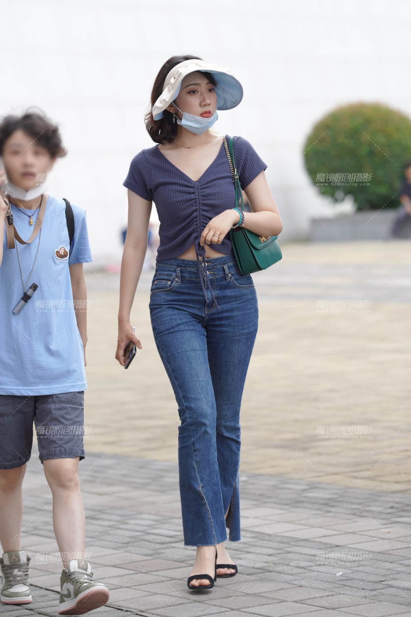 图片[5]-小姐姐随意的打扮 看着却很舒适-街拍流行馆