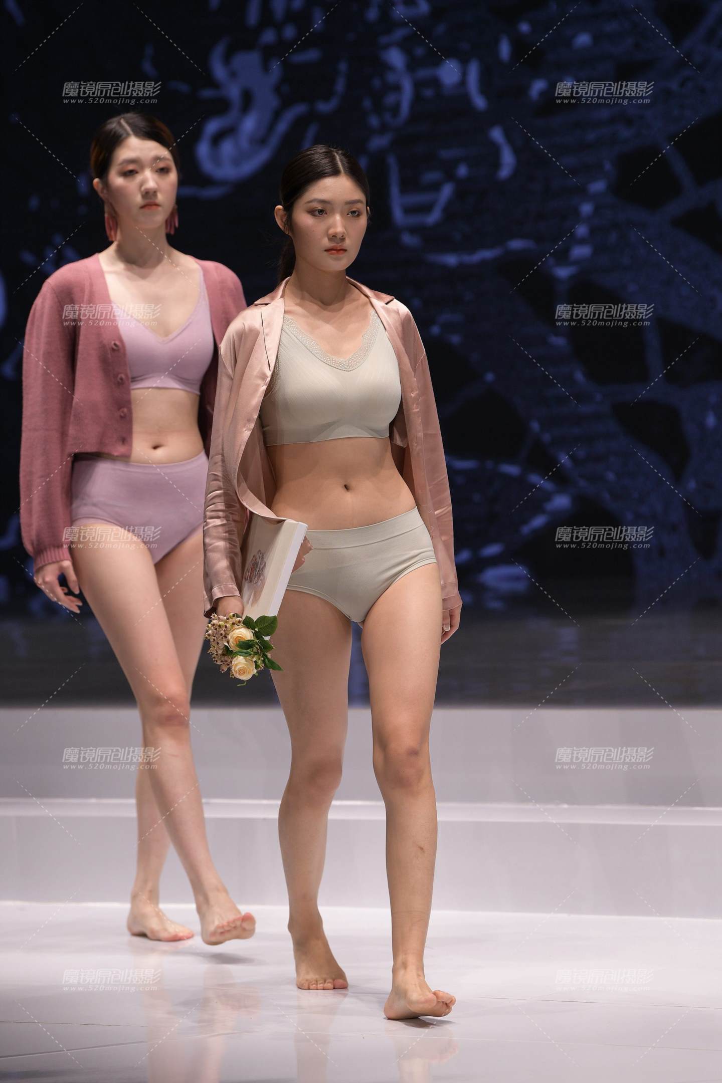 图片[1]-纯棉内衣大秀II-街拍流行馆
