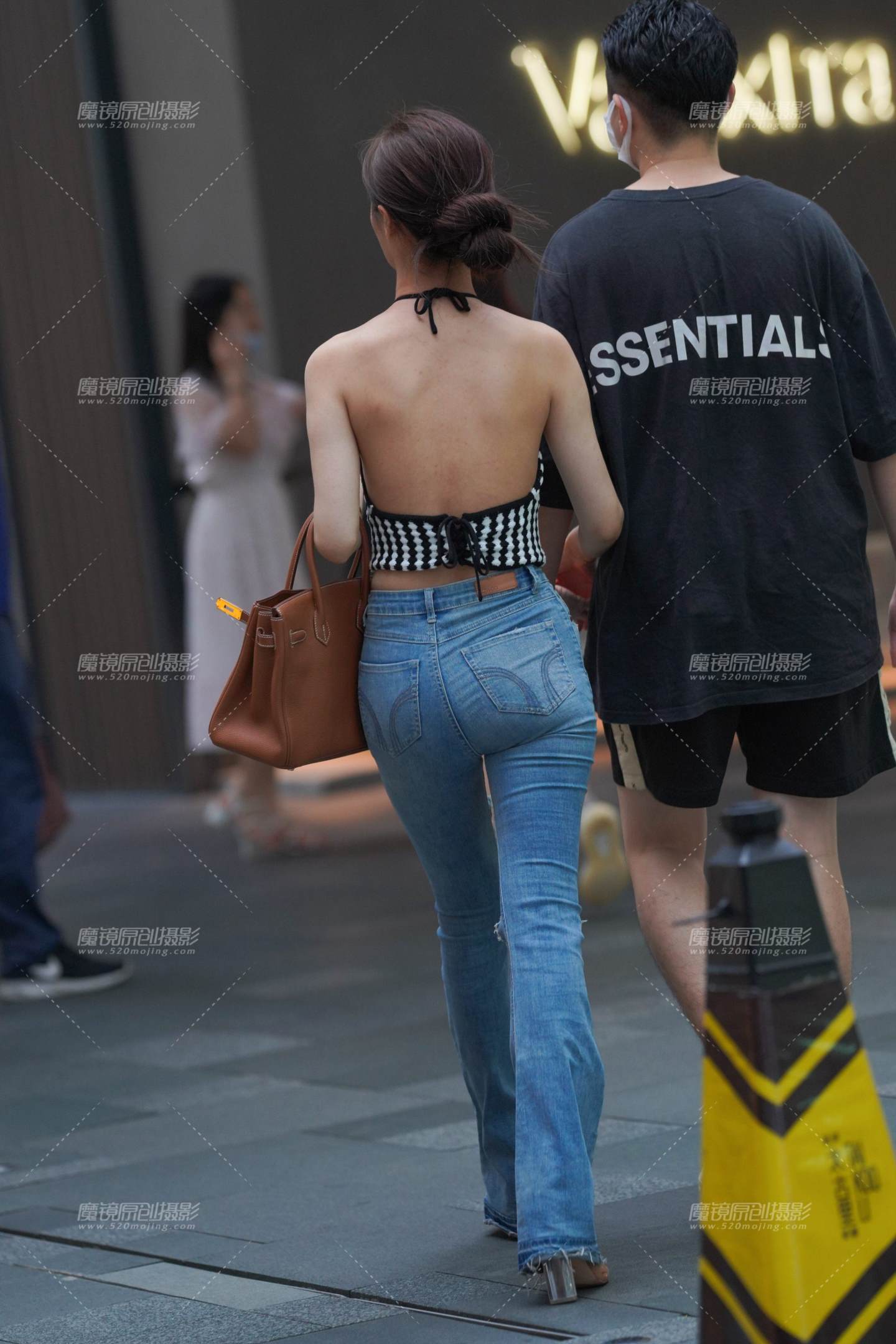 图片[2]-身材真好-街拍流行馆