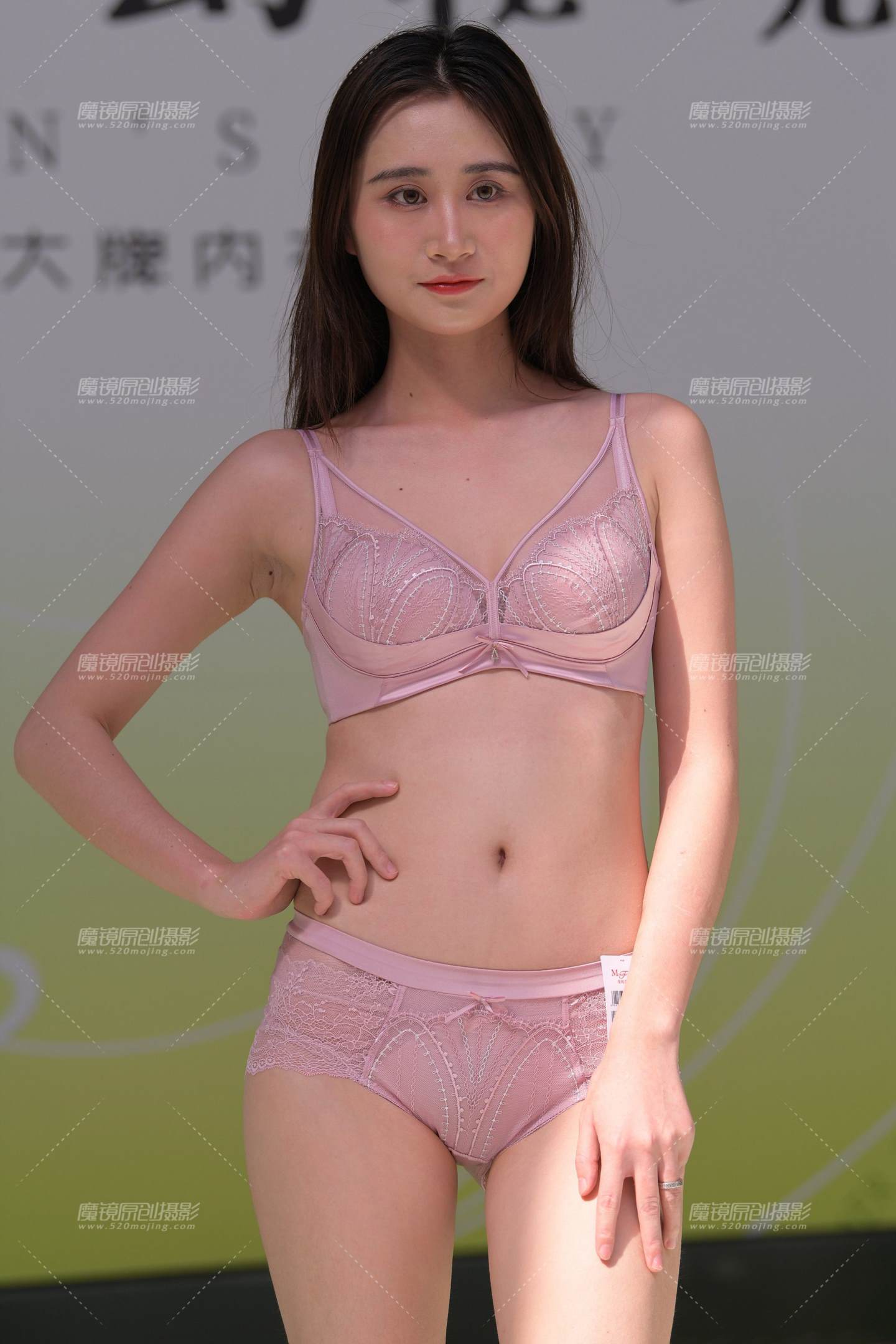 图片[3]-一模两套，嫩模-街拍流行馆