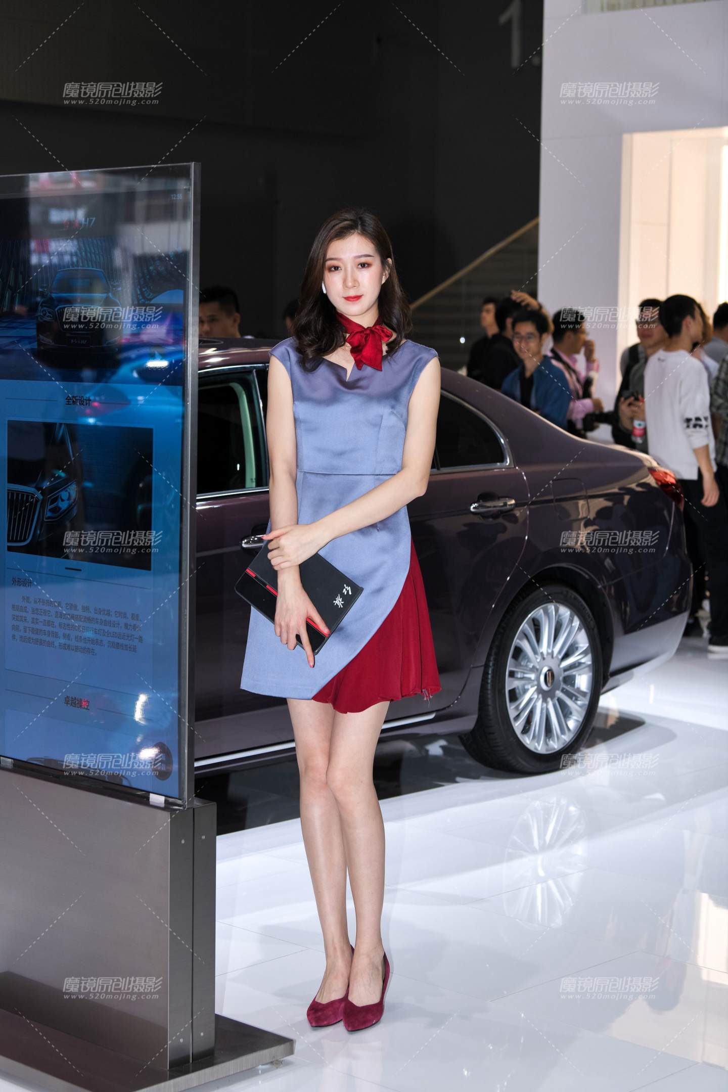 图片[1]-红旗美女-街拍流行馆