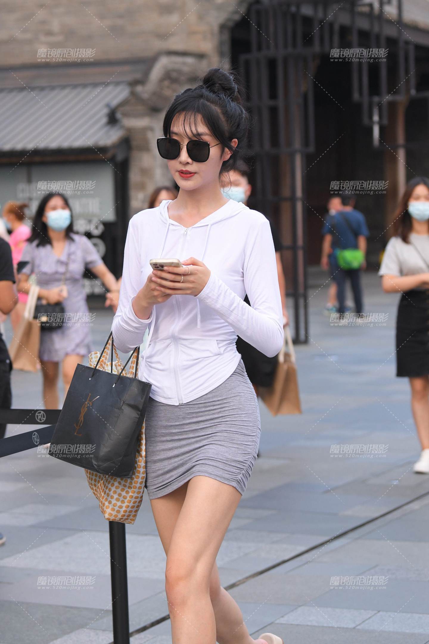 图片[4]-长腿包臀裙美女-街拍流行馆