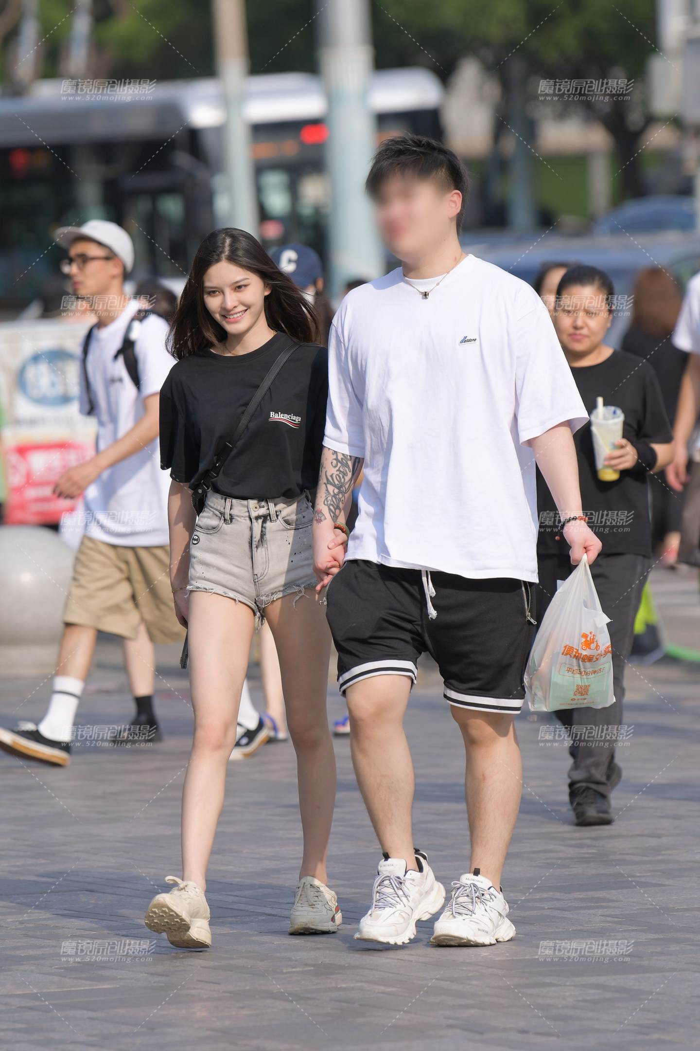 图片[1]-热裤女友-街拍流行馆