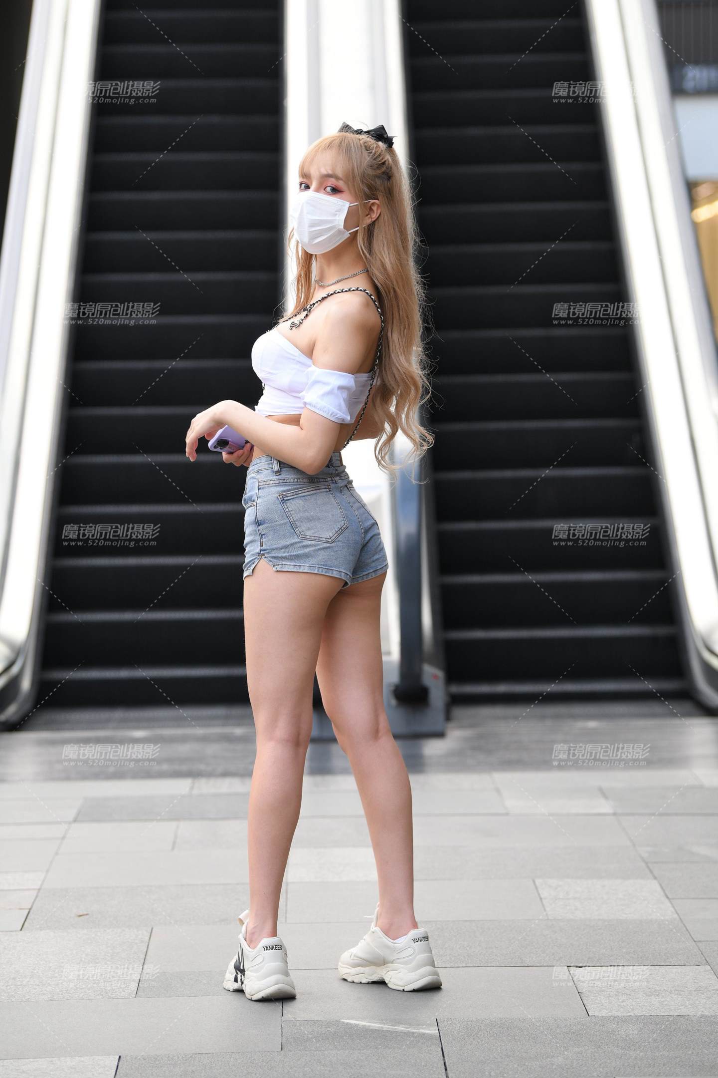 图片[4]-搭讪长腿紧致热裤美女-街拍流行馆
