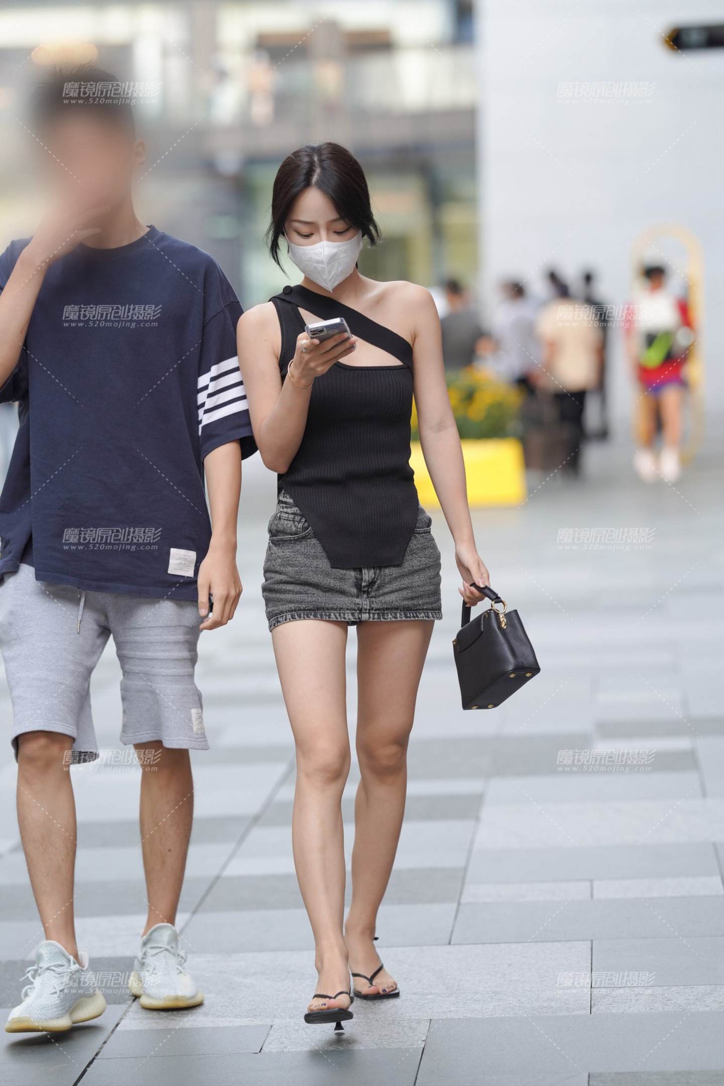 图片[4]-牛仔裙美女-街拍流行馆