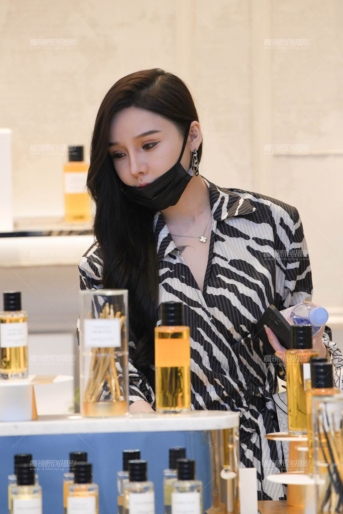 图片[3]-白天到黑夜，美腿高跟美女-街拍流行馆
