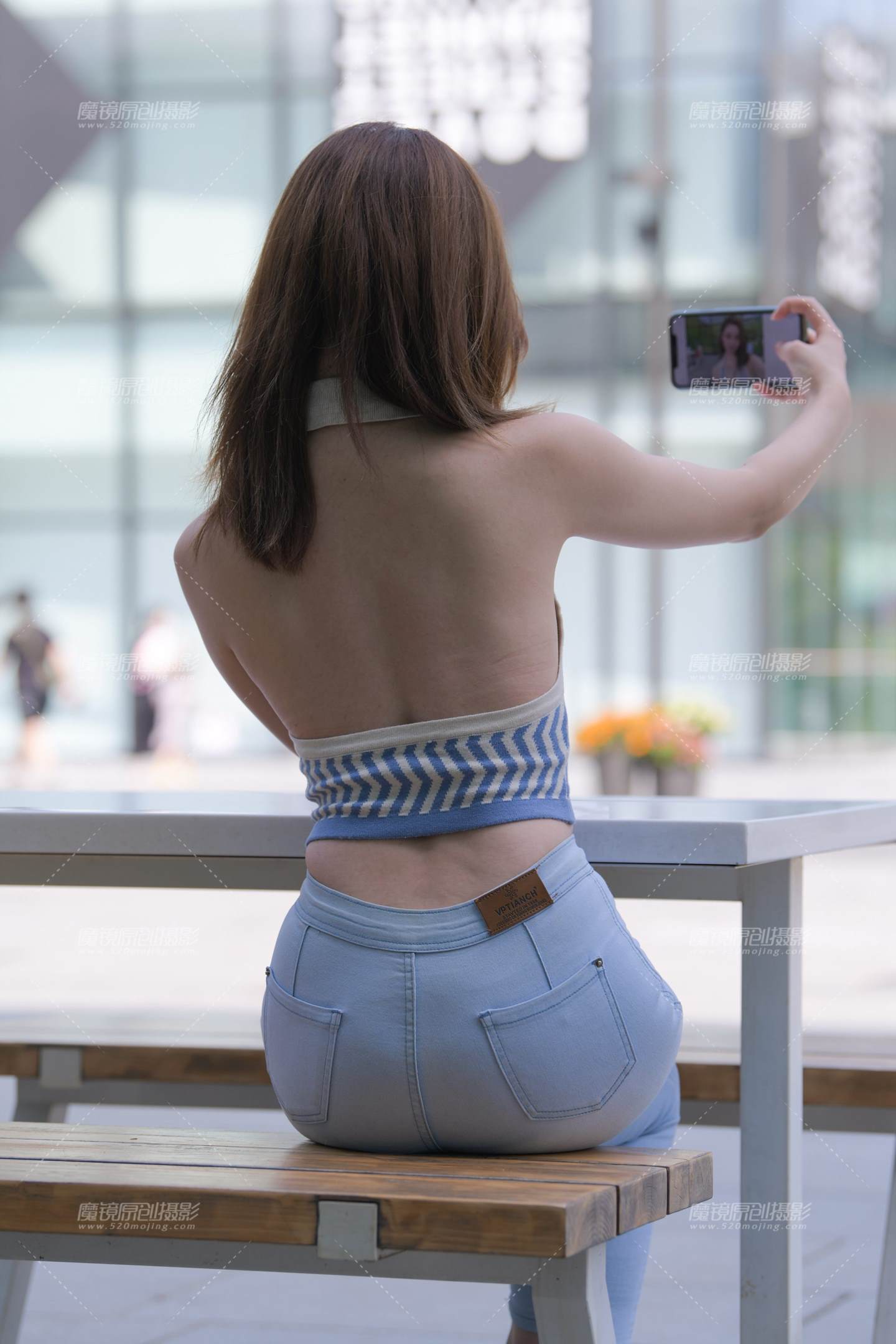 图片[5]-露背蓝牛美女-街拍流行馆
