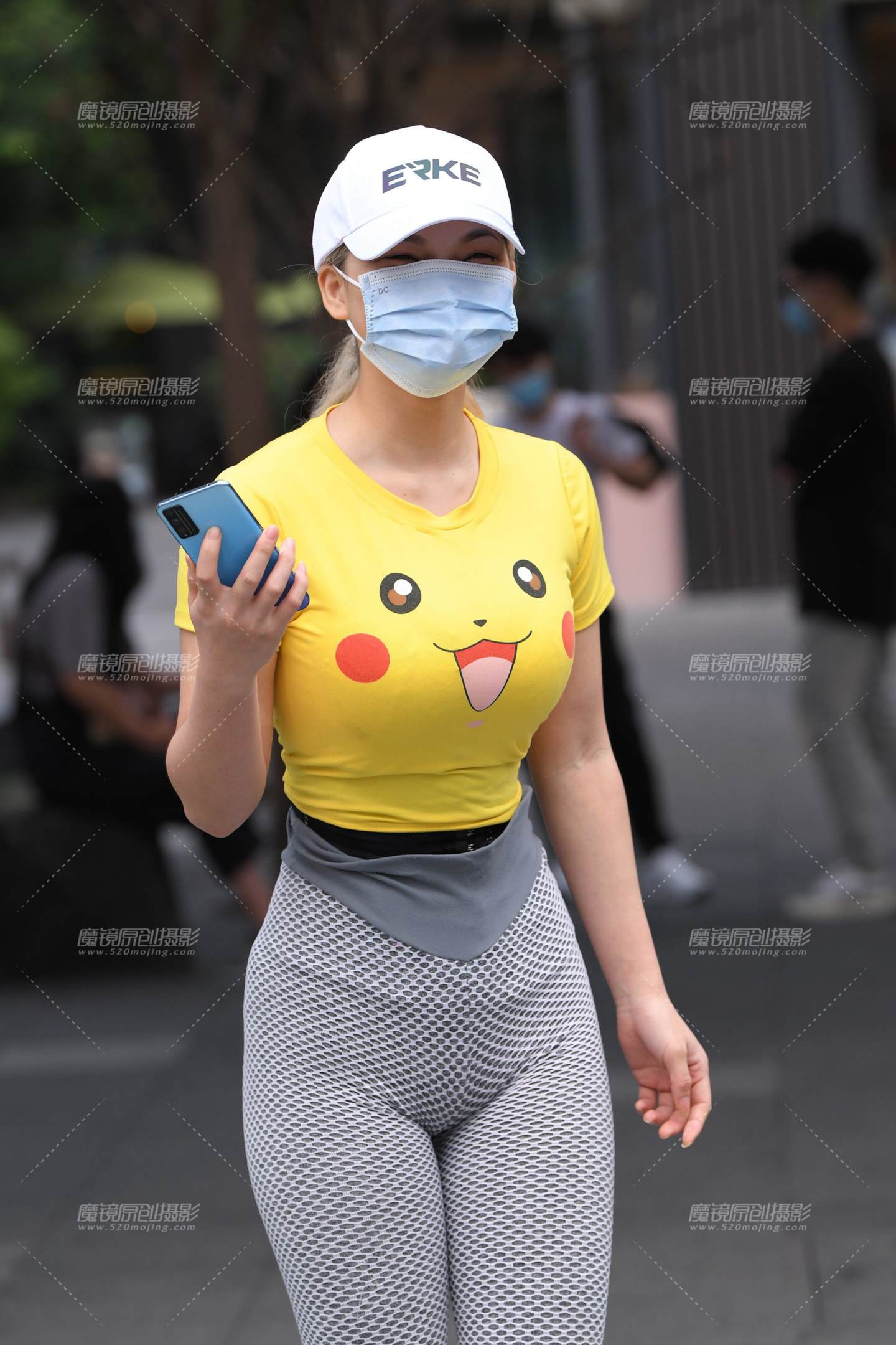 图片[5]-丰满的比卡超紧身裤-街拍流行馆