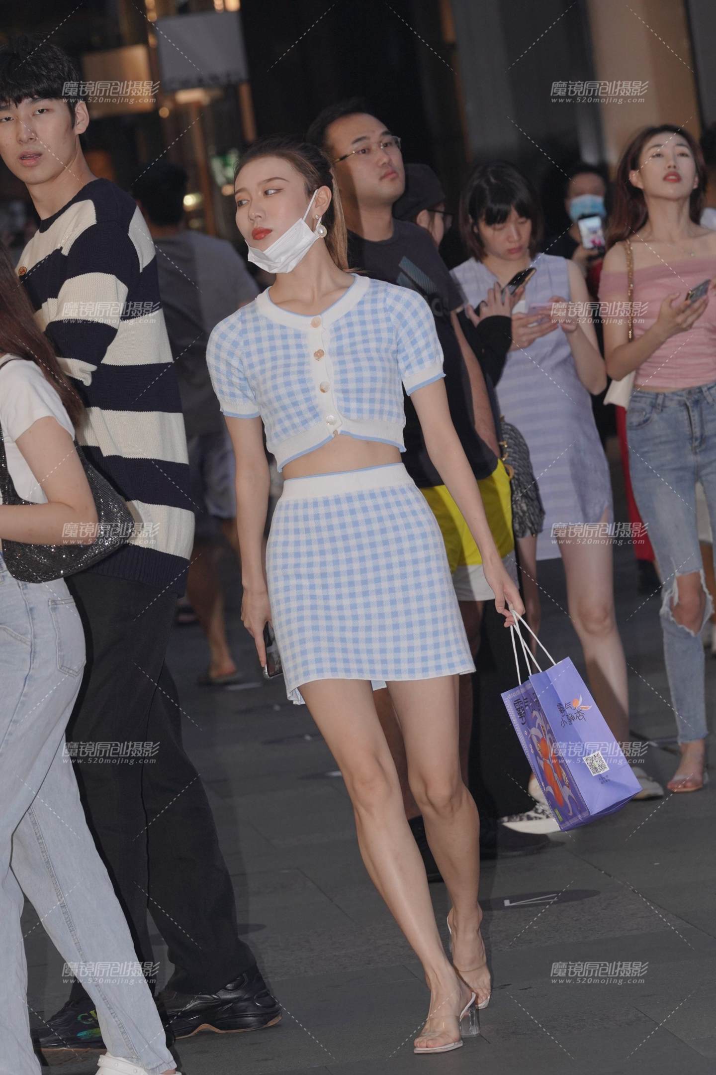 图片[3]-气质美女-街拍流行馆