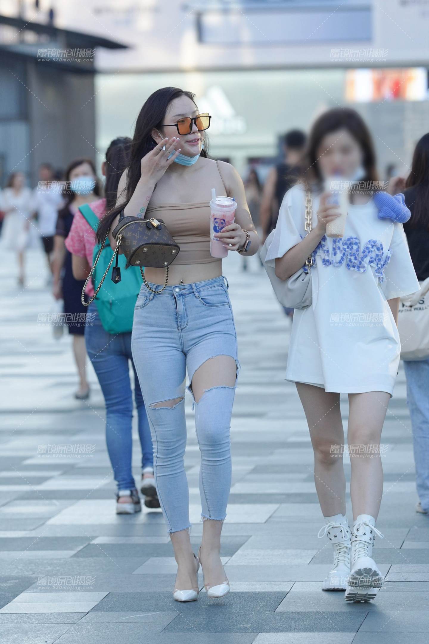图片[3]-紧牛长腿-街拍流行馆