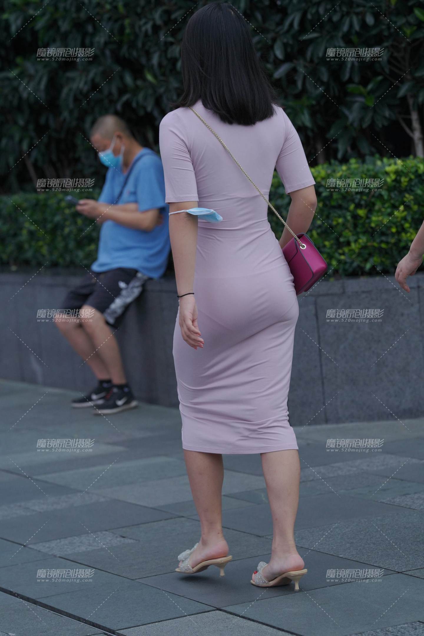 图片[2]-修身长裙-街拍流行馆