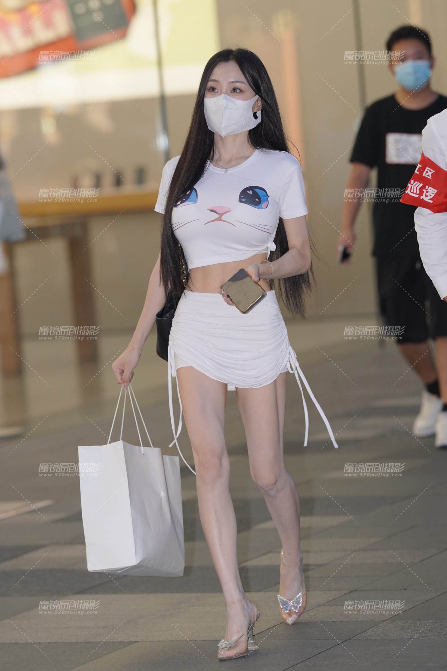 图片[1]-曼妙动人-街拍流行馆