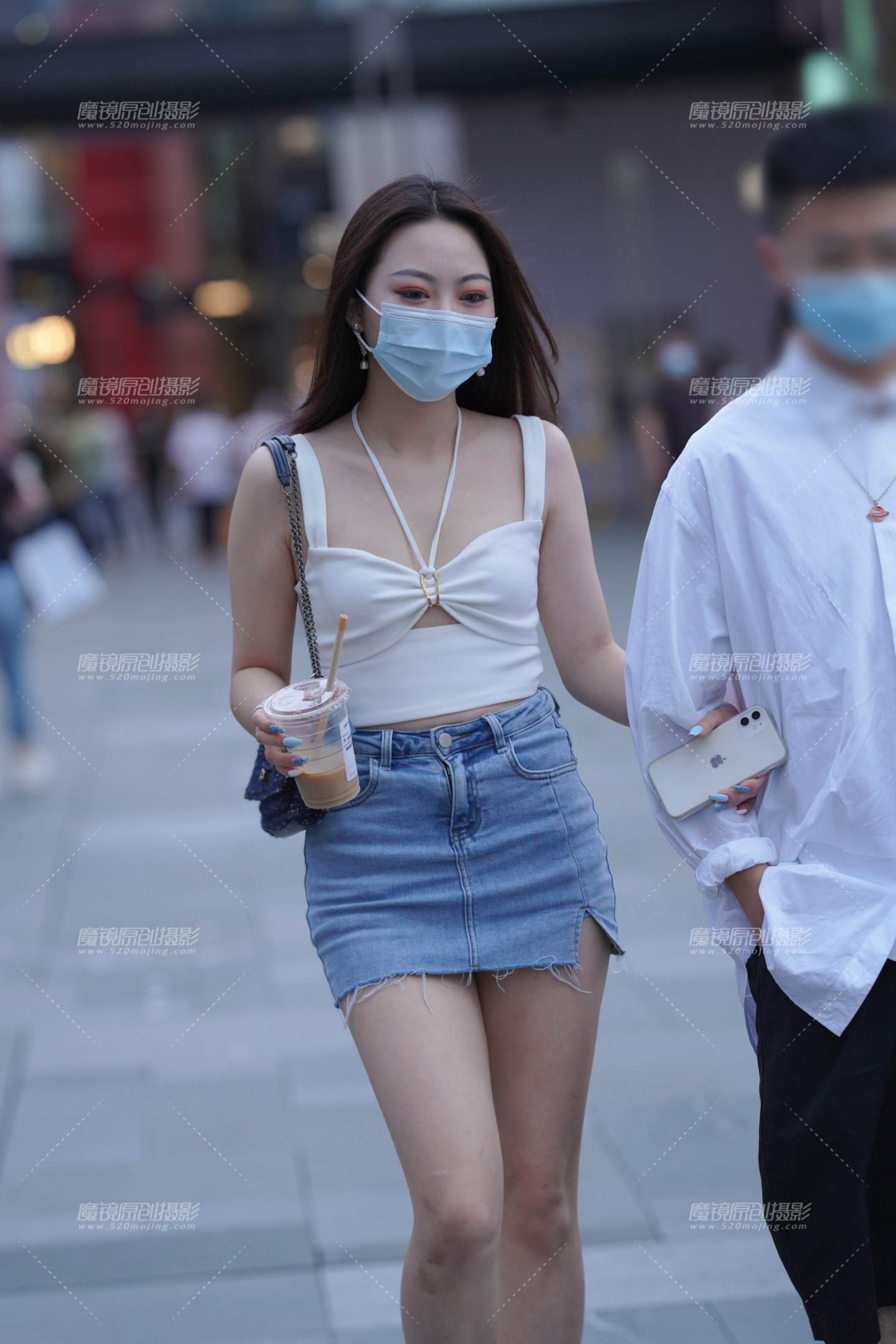 图片[5]-牛仔裙美腿-街拍流行馆