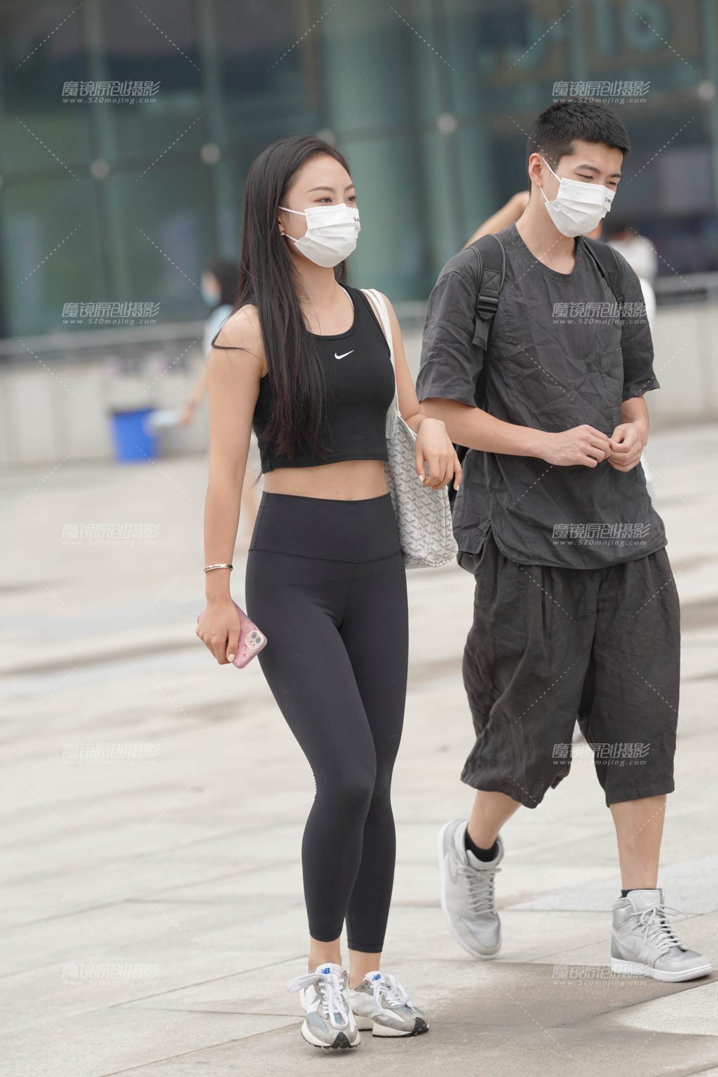 图片[1]-运动女孩-街拍流行馆