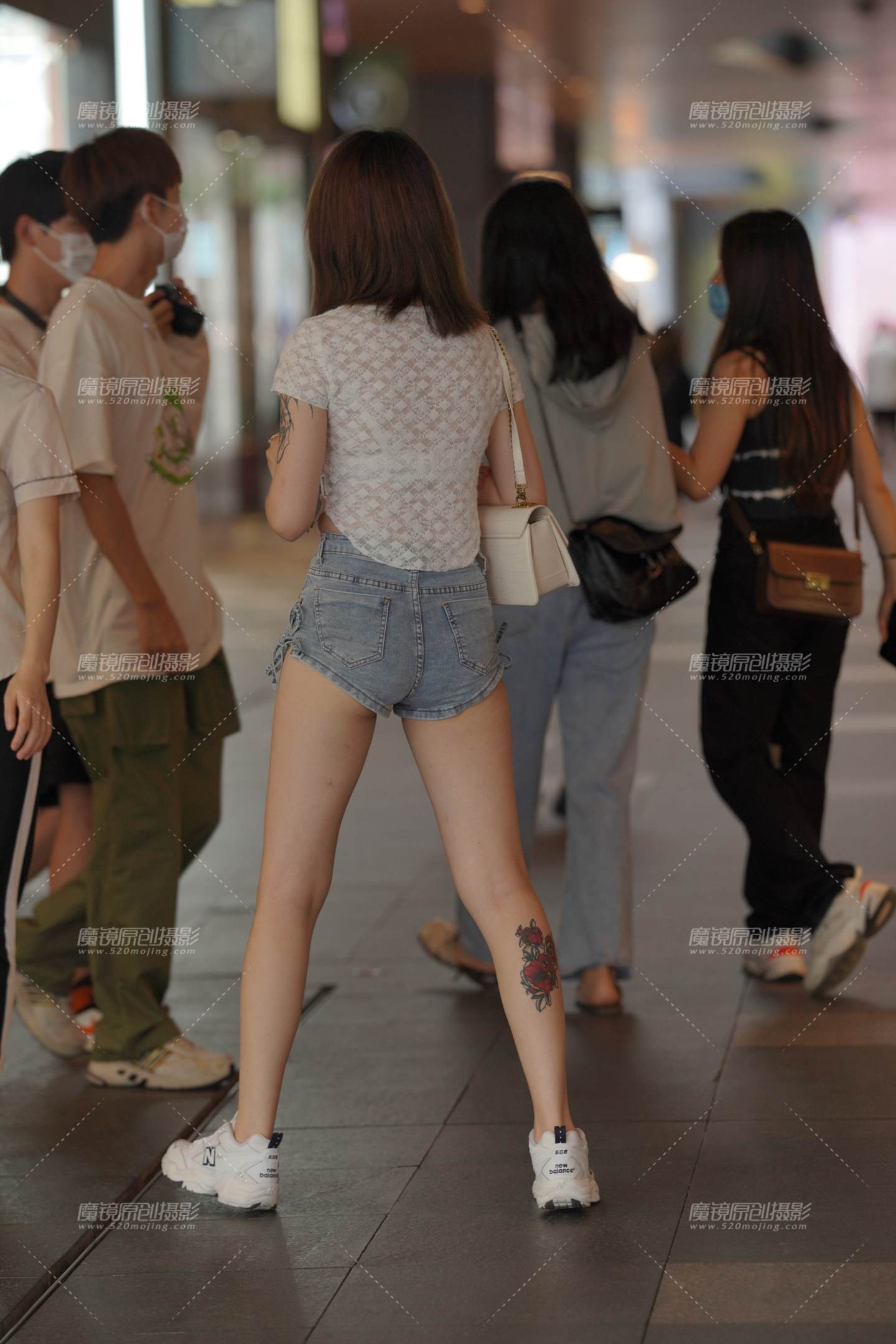 图片[2]-长腿美眉-街拍流行馆