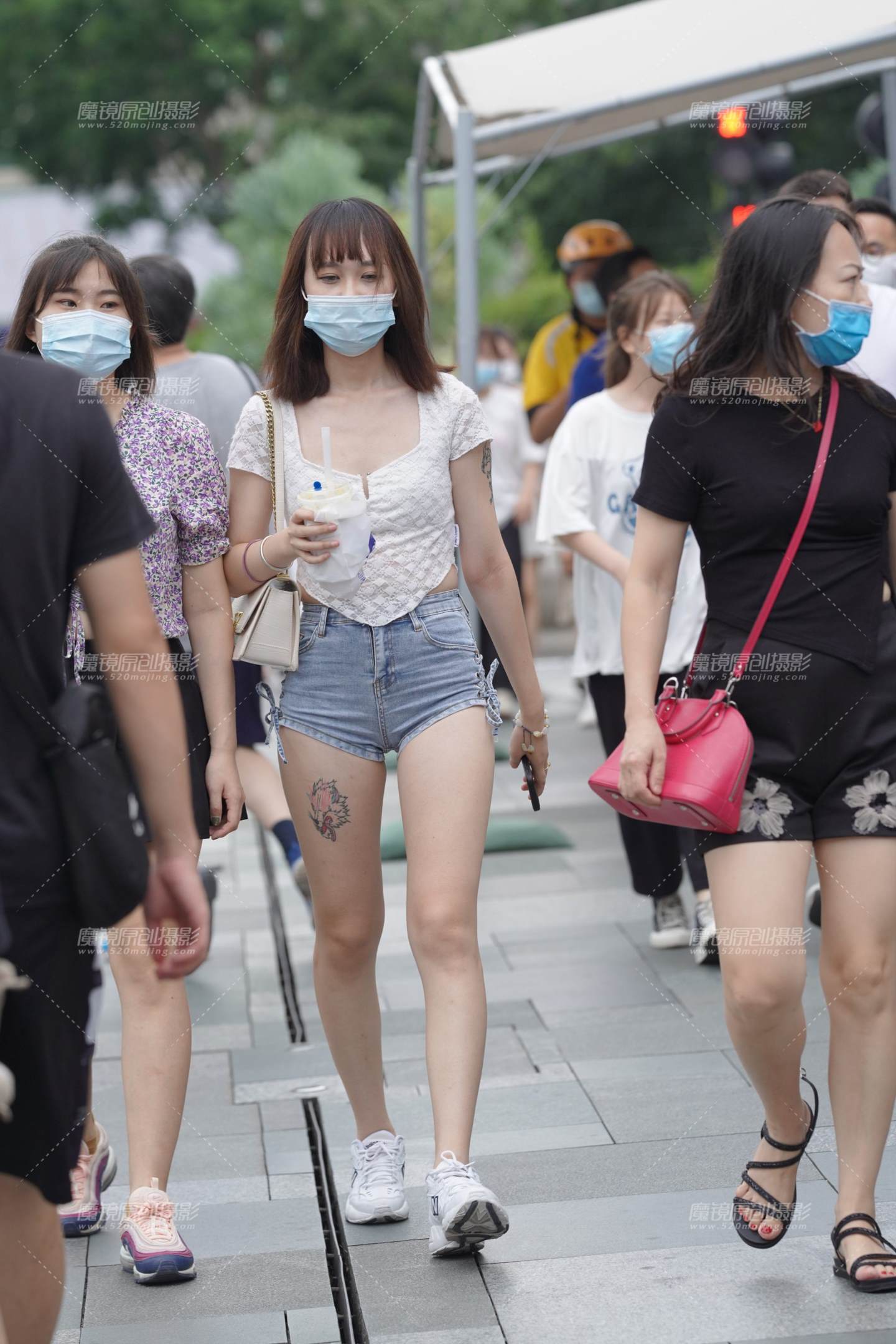图片[4]-长腿美眉-街拍流行馆