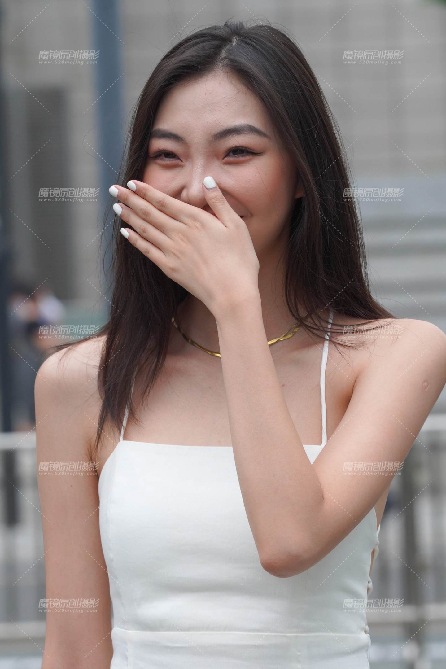 图片[2]-明媚的气息 非常迷人小姐姐-街拍流行馆