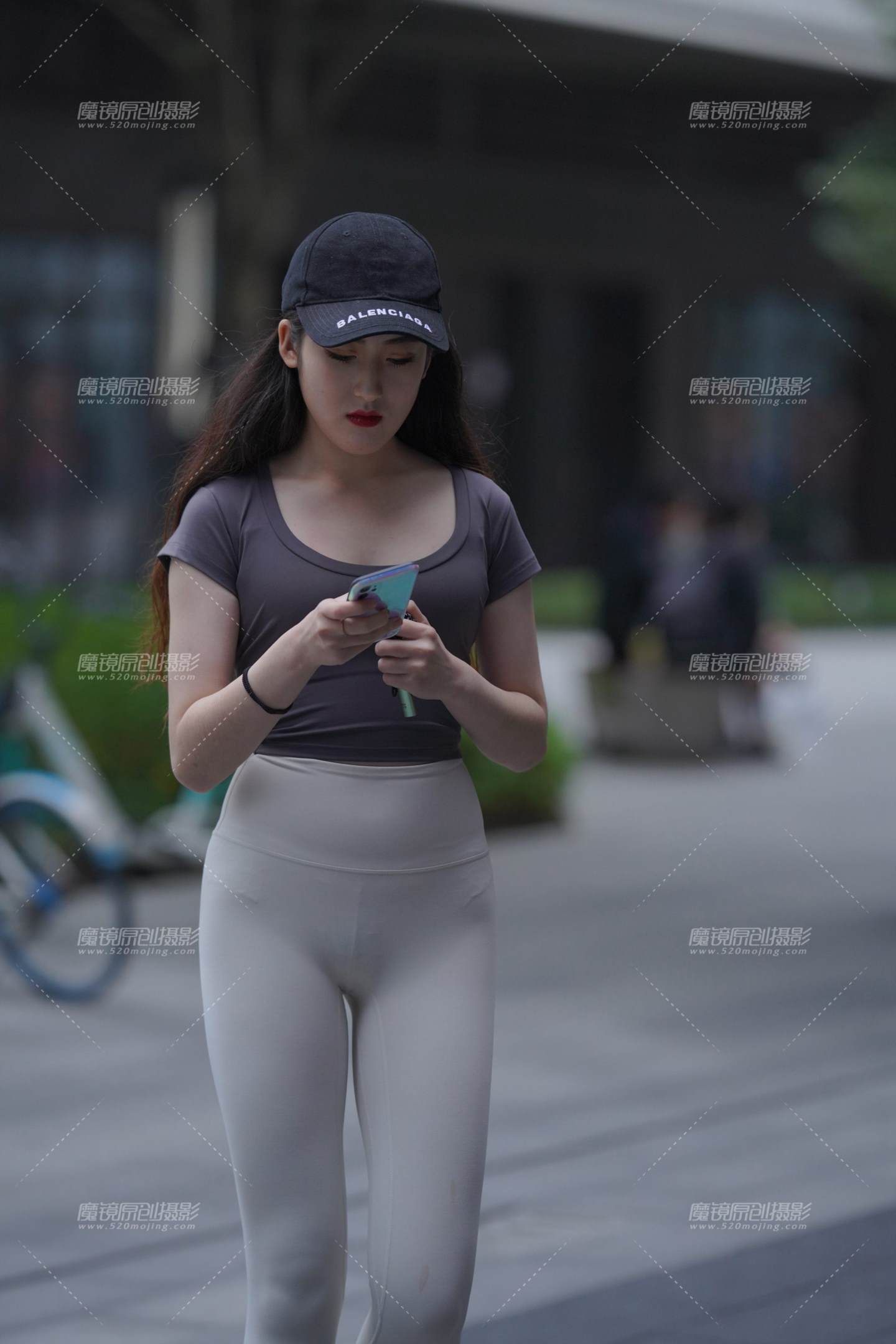 图片[2]-运动女孩-街拍流行馆