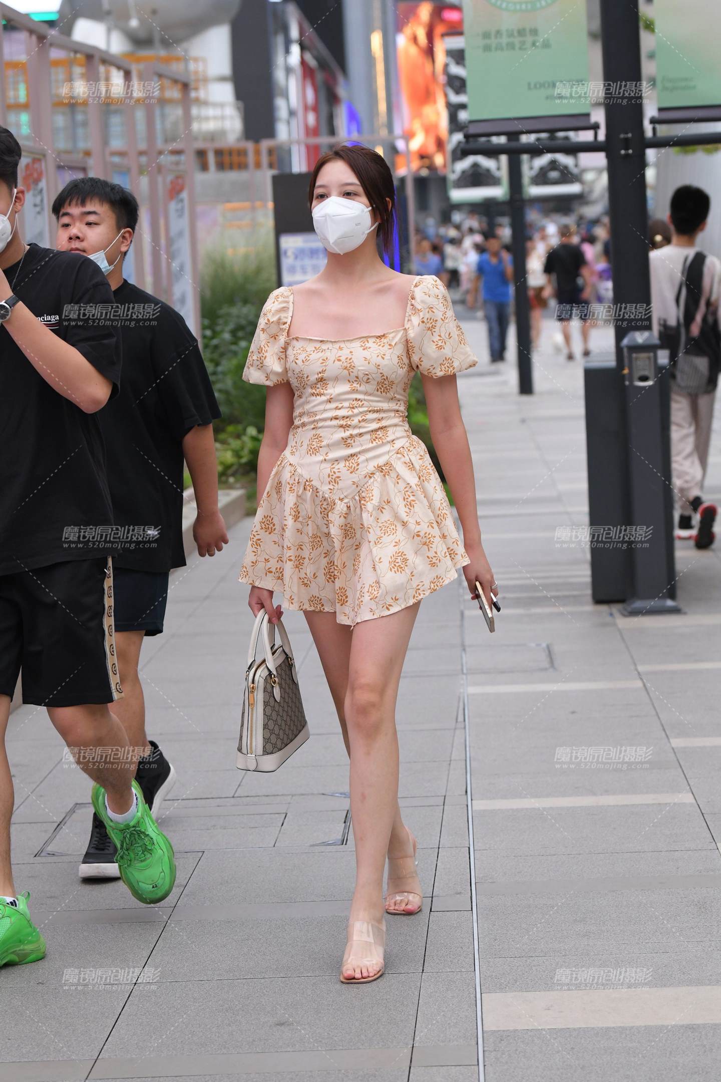 图片[4]-连衣裙美腿小姐姐-街拍流行馆