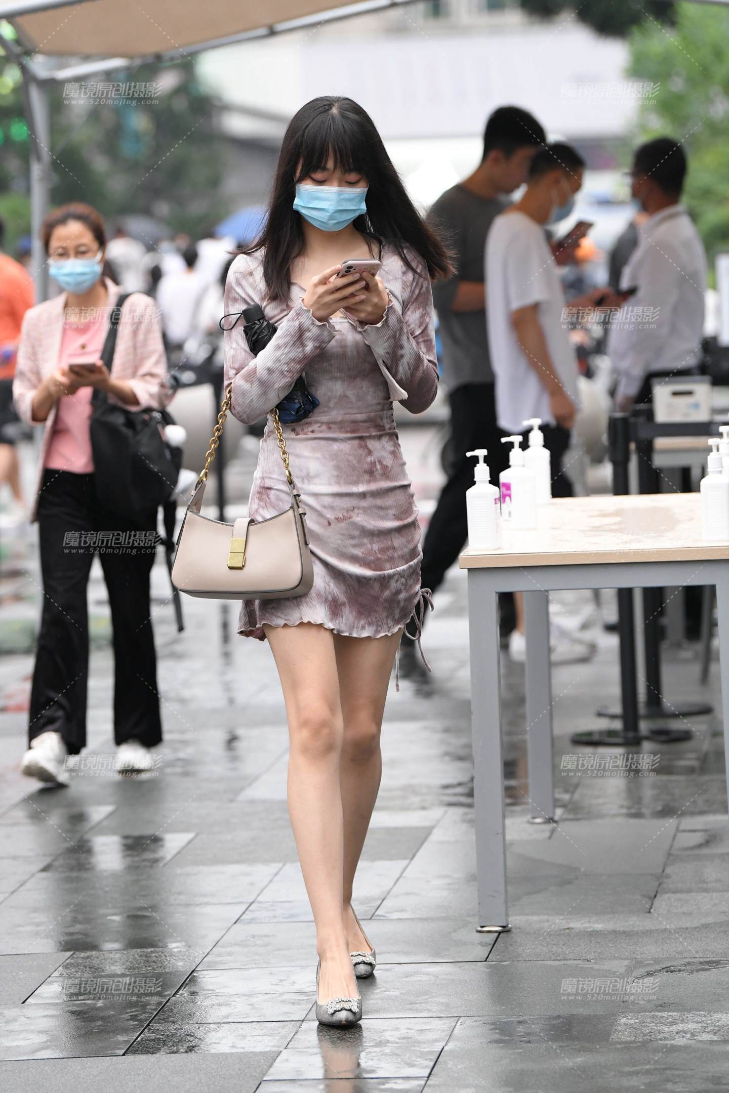 图片[5]-下雨天~-街拍流行馆