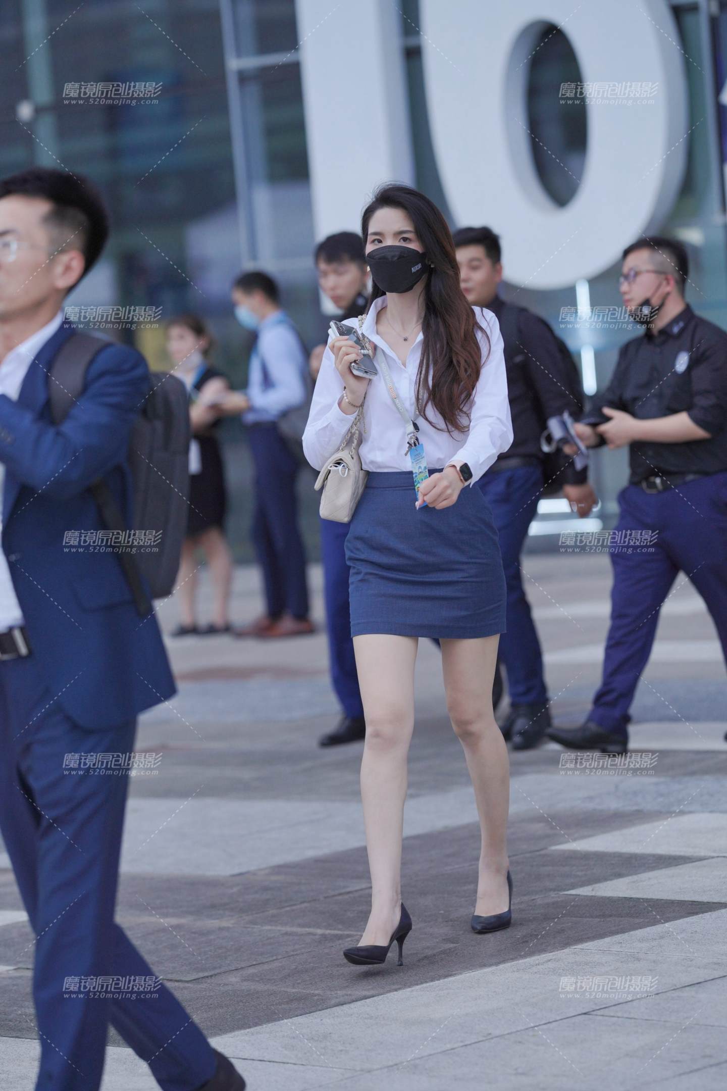 图片[5]-制服美腿-街拍流行馆