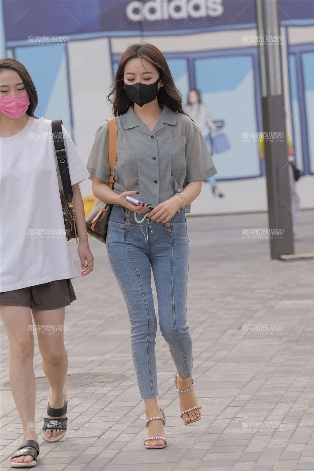 图片[1]-紧牛小姐姐-街拍流行馆