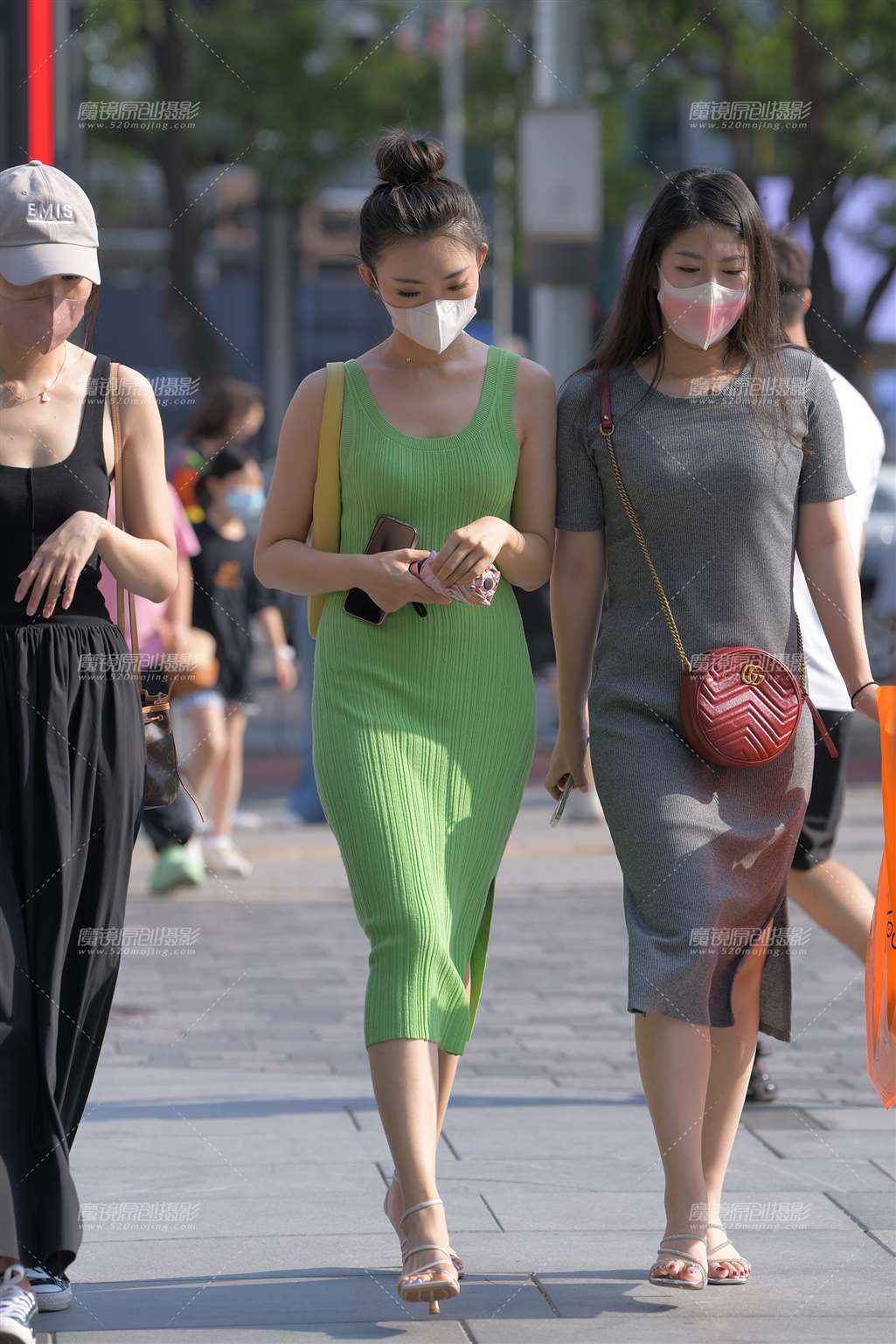 图片[5]-绿裙美女-街拍流行馆