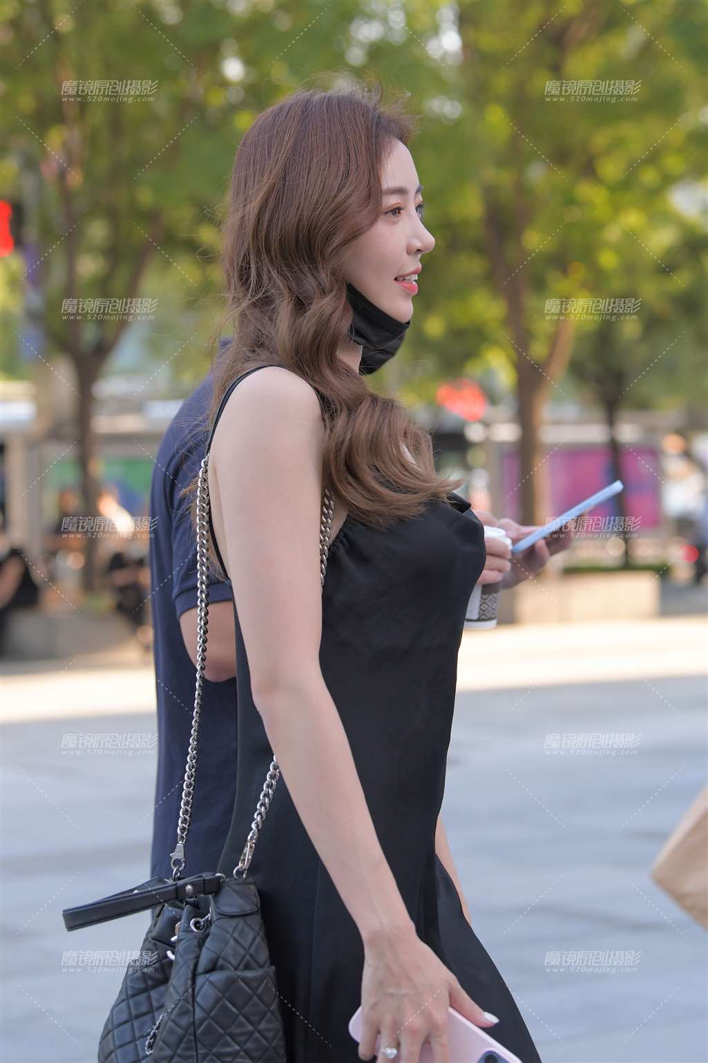 图片[5]-优雅黑裙美女-街拍流行馆