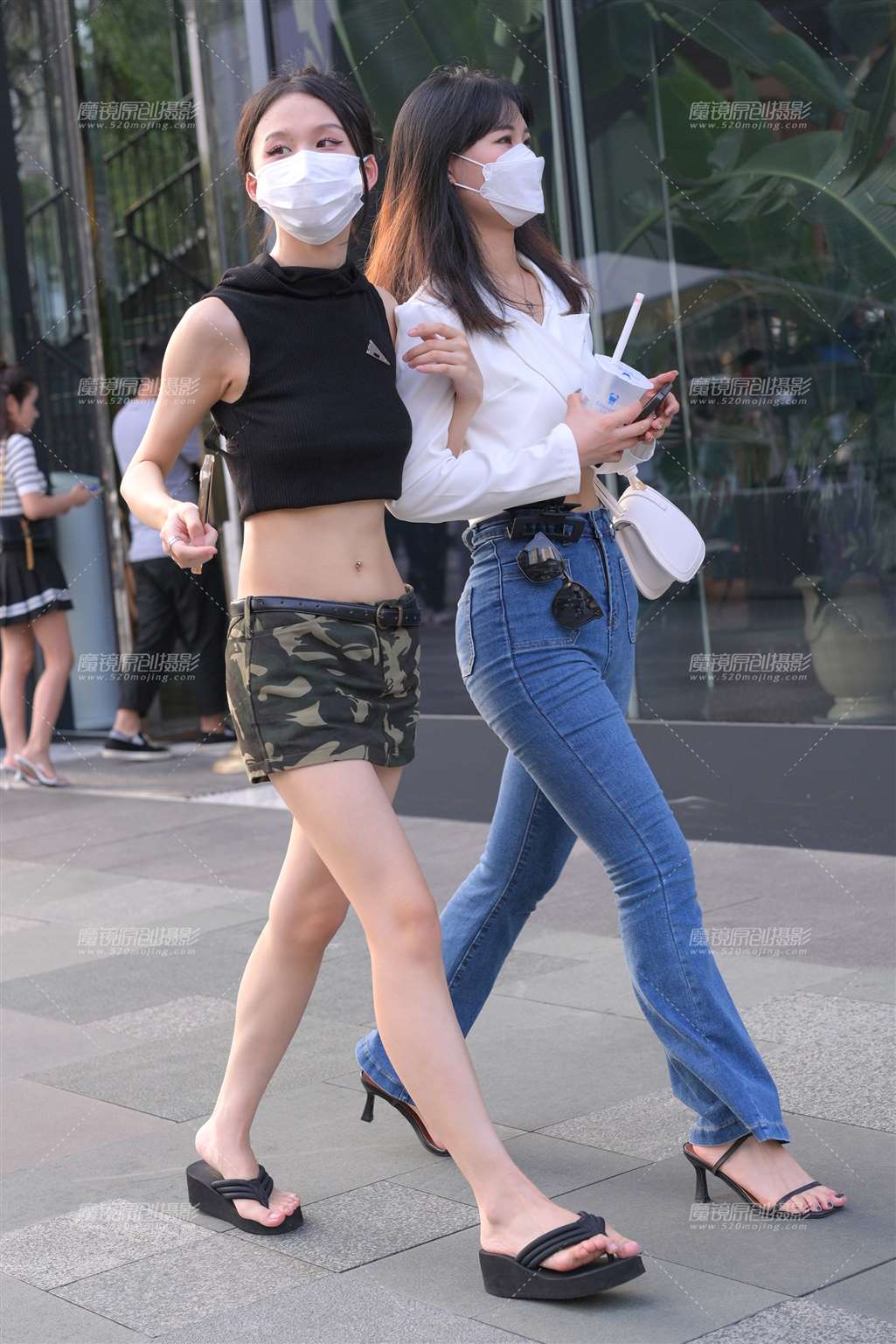 图片[4]-两个都好看-街拍流行馆