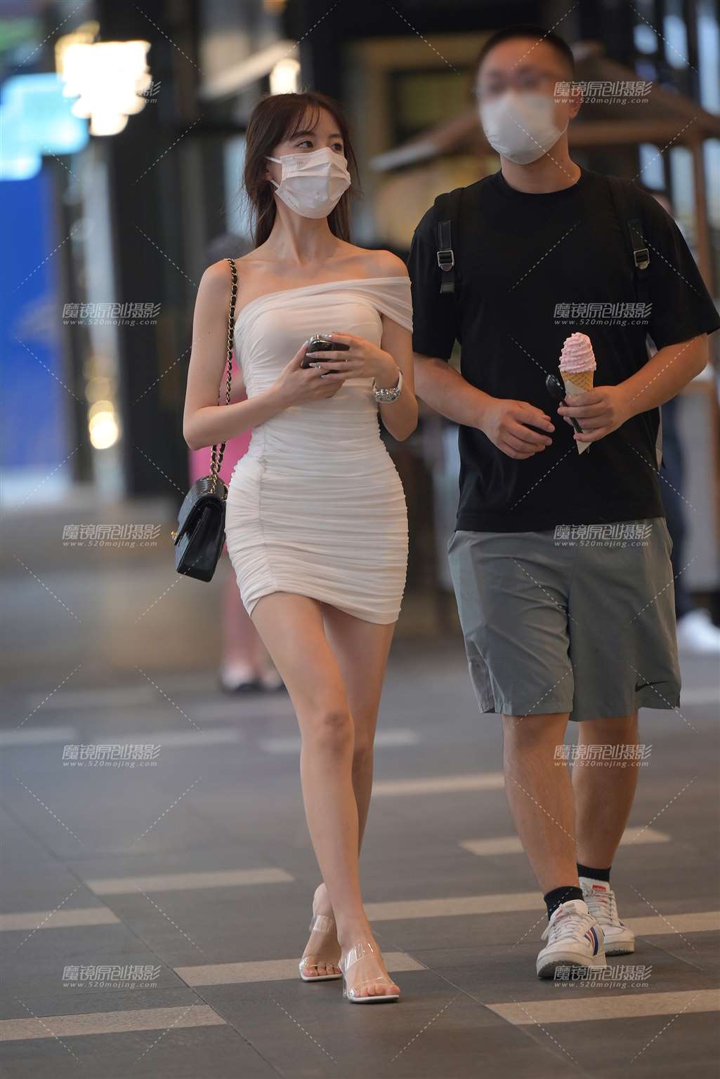 图片[4]-短裙美腿-街拍流行馆