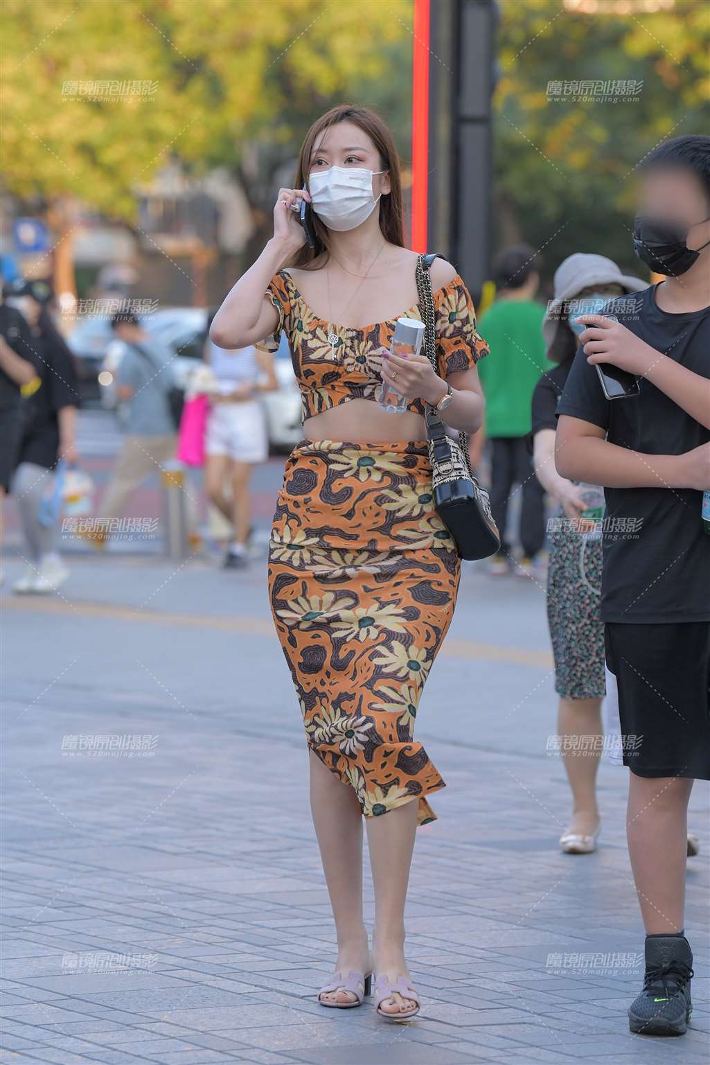 图片[5]-橙色半身裙女士-街拍流行馆