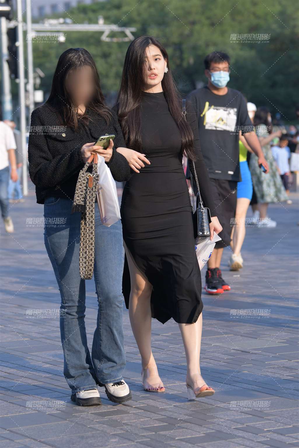 图片[5]-黑色包臀裙美女-街拍流行馆