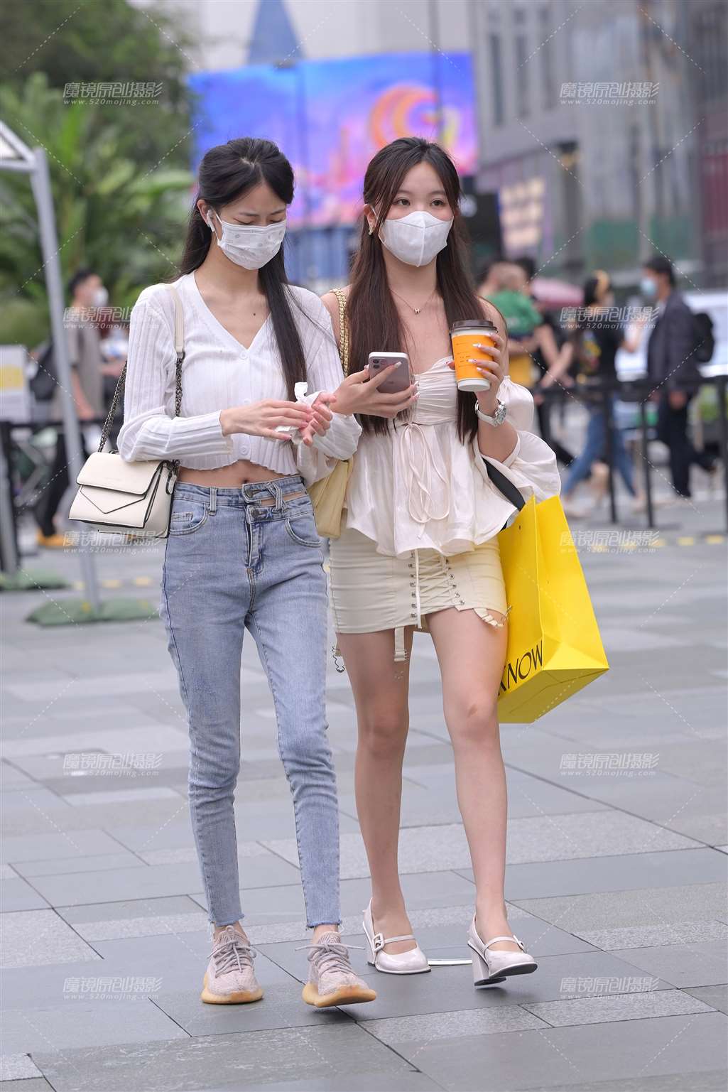 图片[3]-短裙萌妹-街拍流行馆