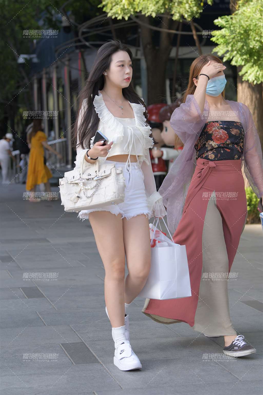 图片[4]-白皙美女-街拍流行馆