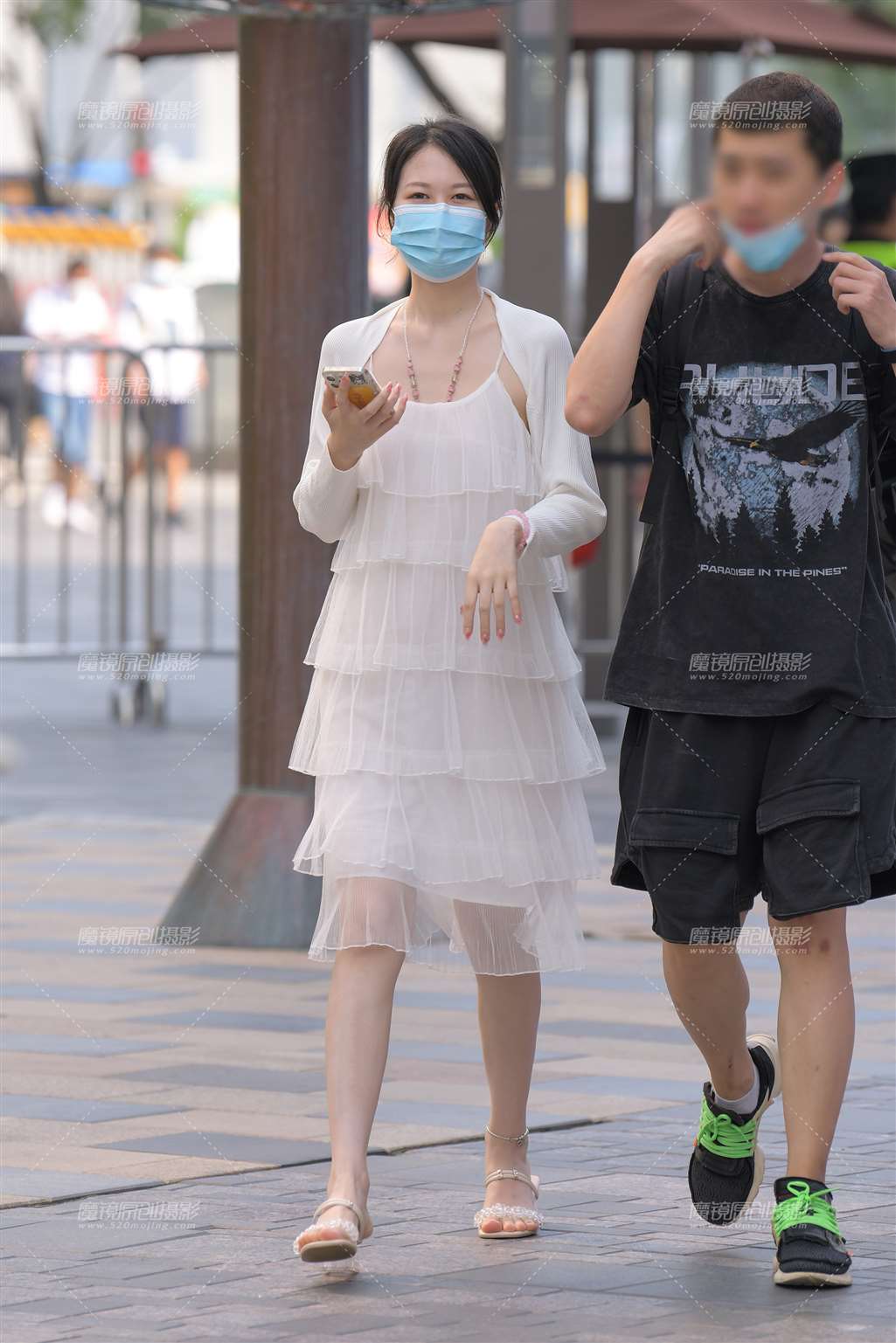 图片[1]-飘逸轻柔-街拍流行馆