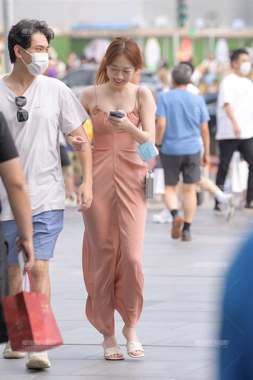 图片[1]-开心-街拍流行馆