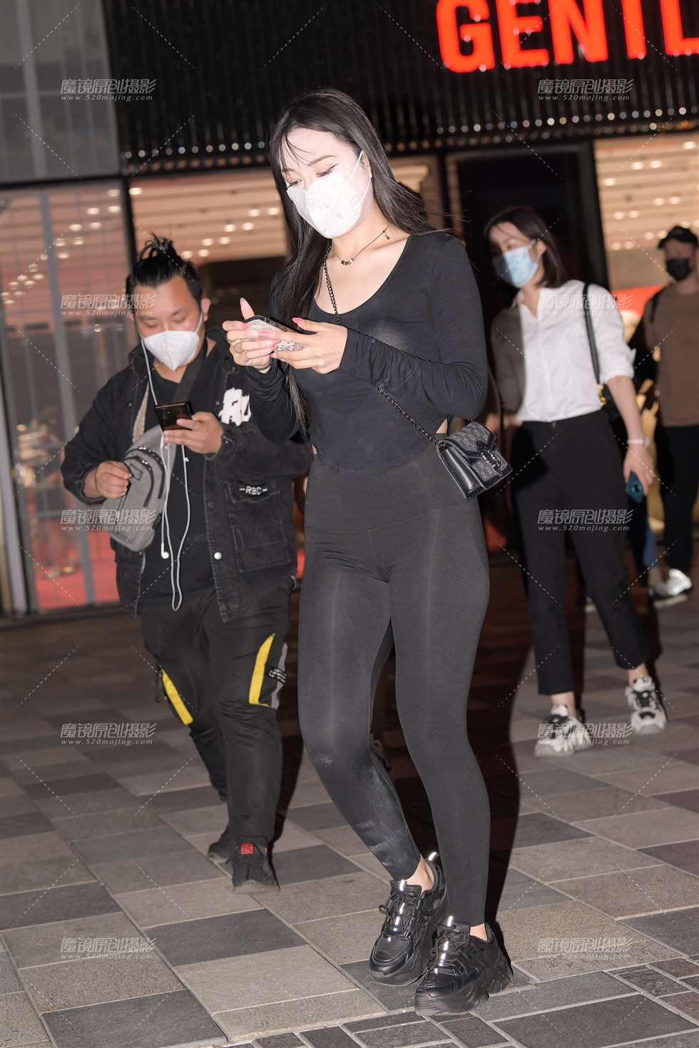 图片[1]-黑夜-街拍流行馆