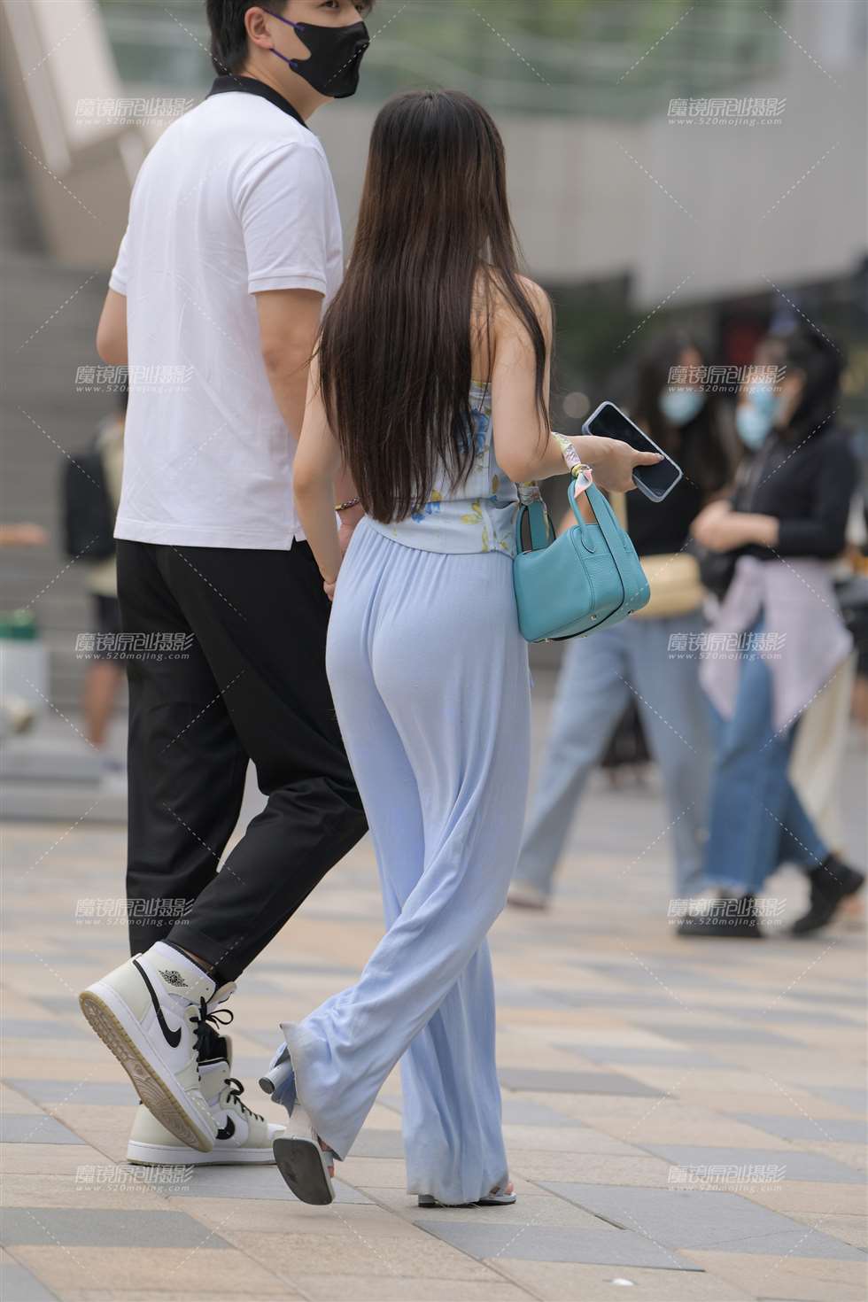 图片[1]-蓝调-街拍流行馆