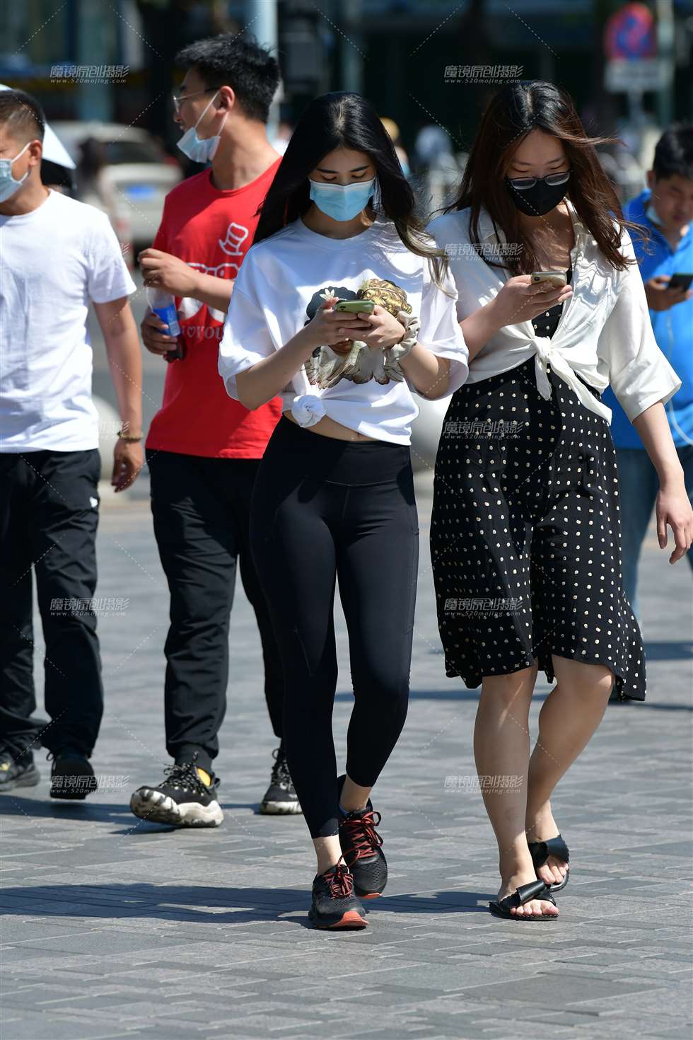 图片[5]-长发紧身裤美女-街拍流行馆