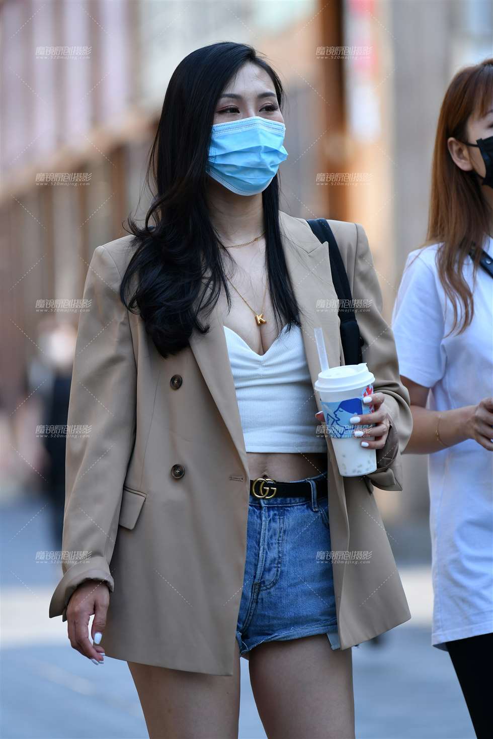 图片[3]-动人牛仔热裤美女-街拍流行馆