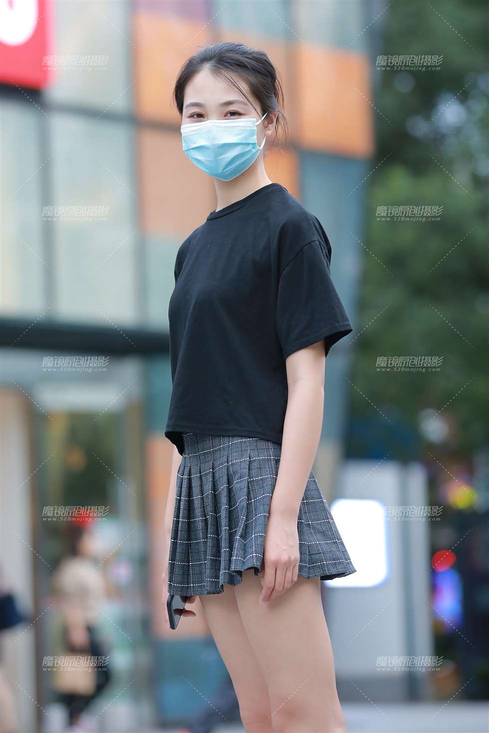 图片[1]-热裤裙小姐姐-街拍流行馆